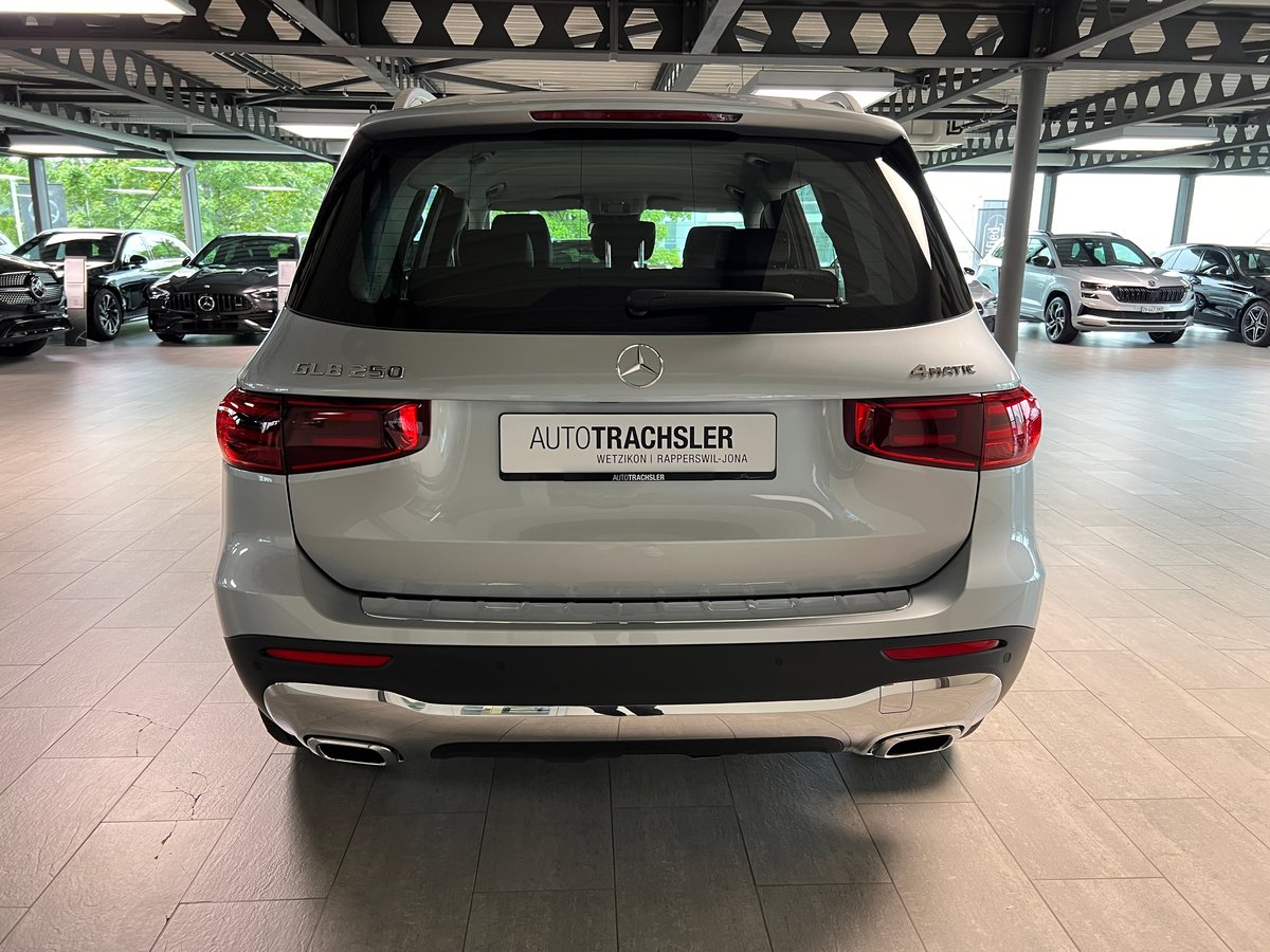 MERCEDES-BENZ GLB 250 4Matic 8G-Tronic, Mild-Hybrid Petrol/Electric, New car, Automatic - 5
