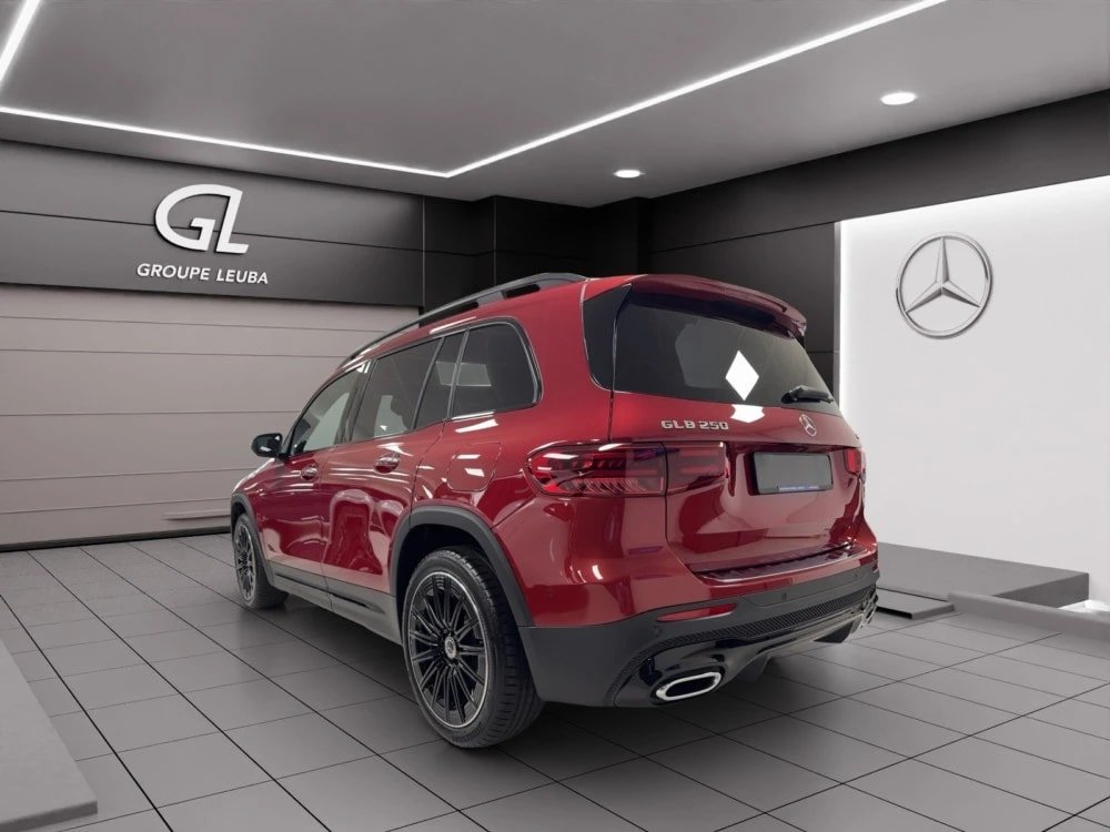 MERCEDES-BENZ GLB 250 4Matic 8G-Tronic, Mild-Hybrid Petrol/Electric, New car, Automatic - 3
