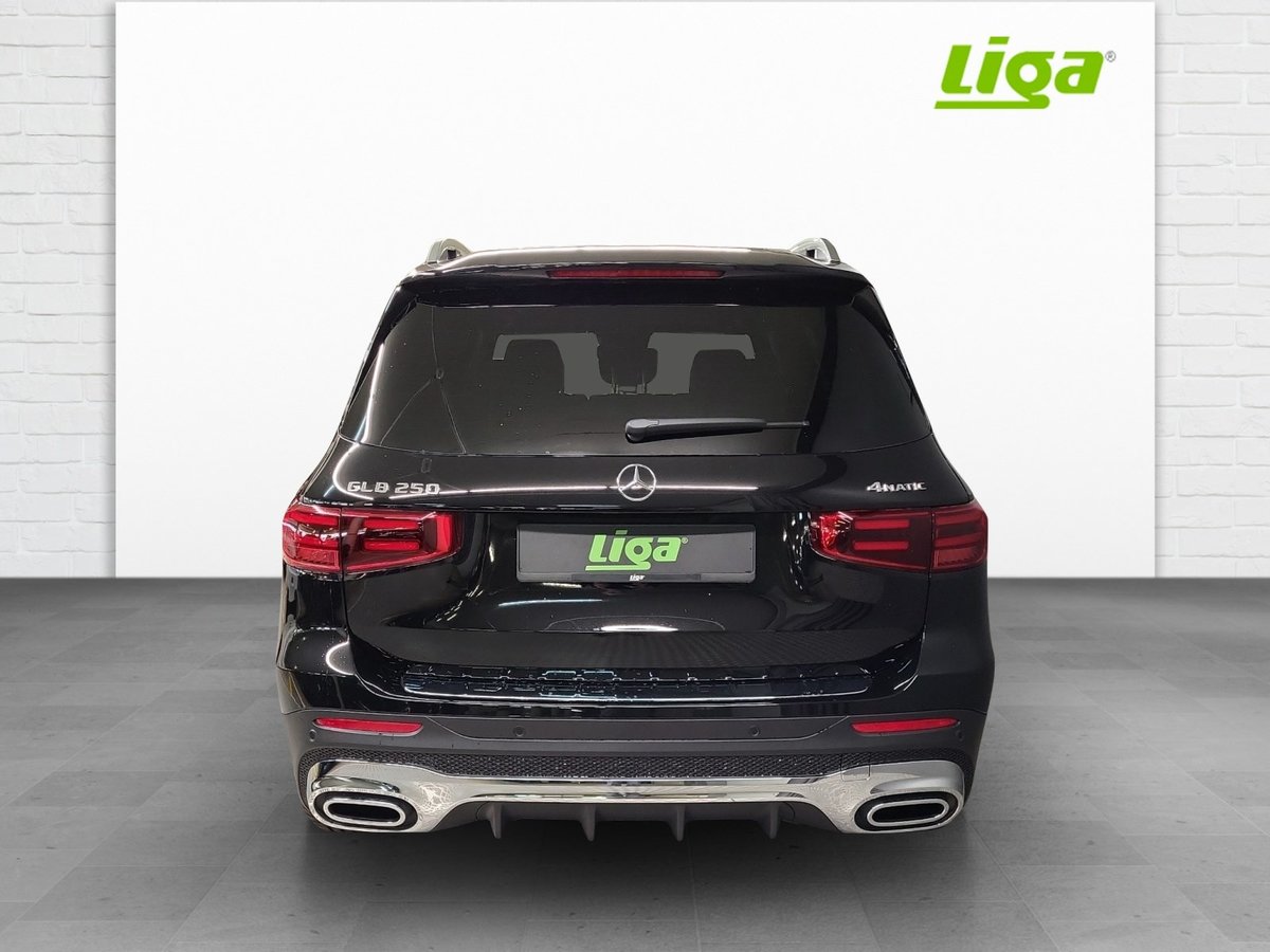 MERCEDES-BENZ GLB 250 AMG Line 4Matic, Hybride Léger Essence/Électricité, Occasion / Utilisé, Automatique - 5