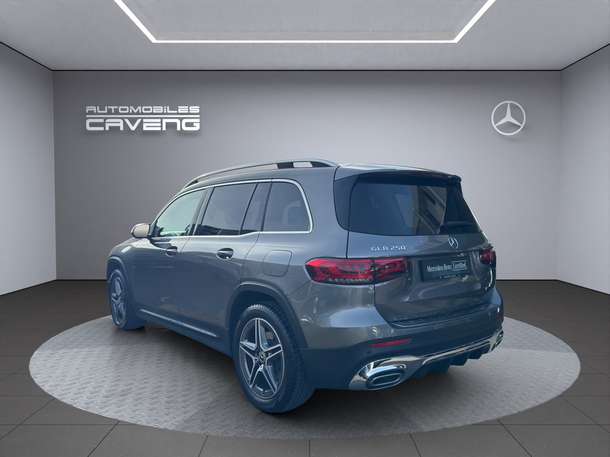MERCEDES-BENZ GLB 250 4Matic AMG Line 8G-Tronic, Benzin, Occasion / Gebraucht, Automatik - 3