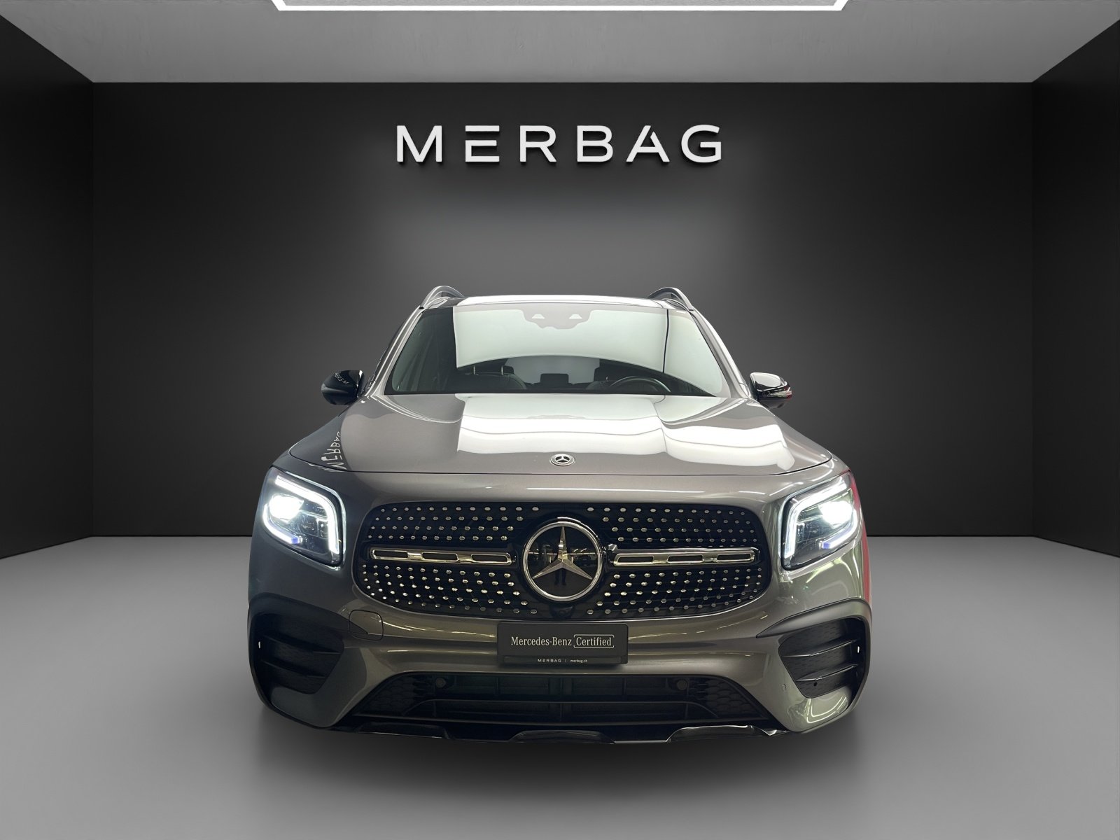 MERCEDES-BENZ GLB 250 AMG Line 4 MATIC, Benzin, Occasion / Gebraucht, Automatik - 2