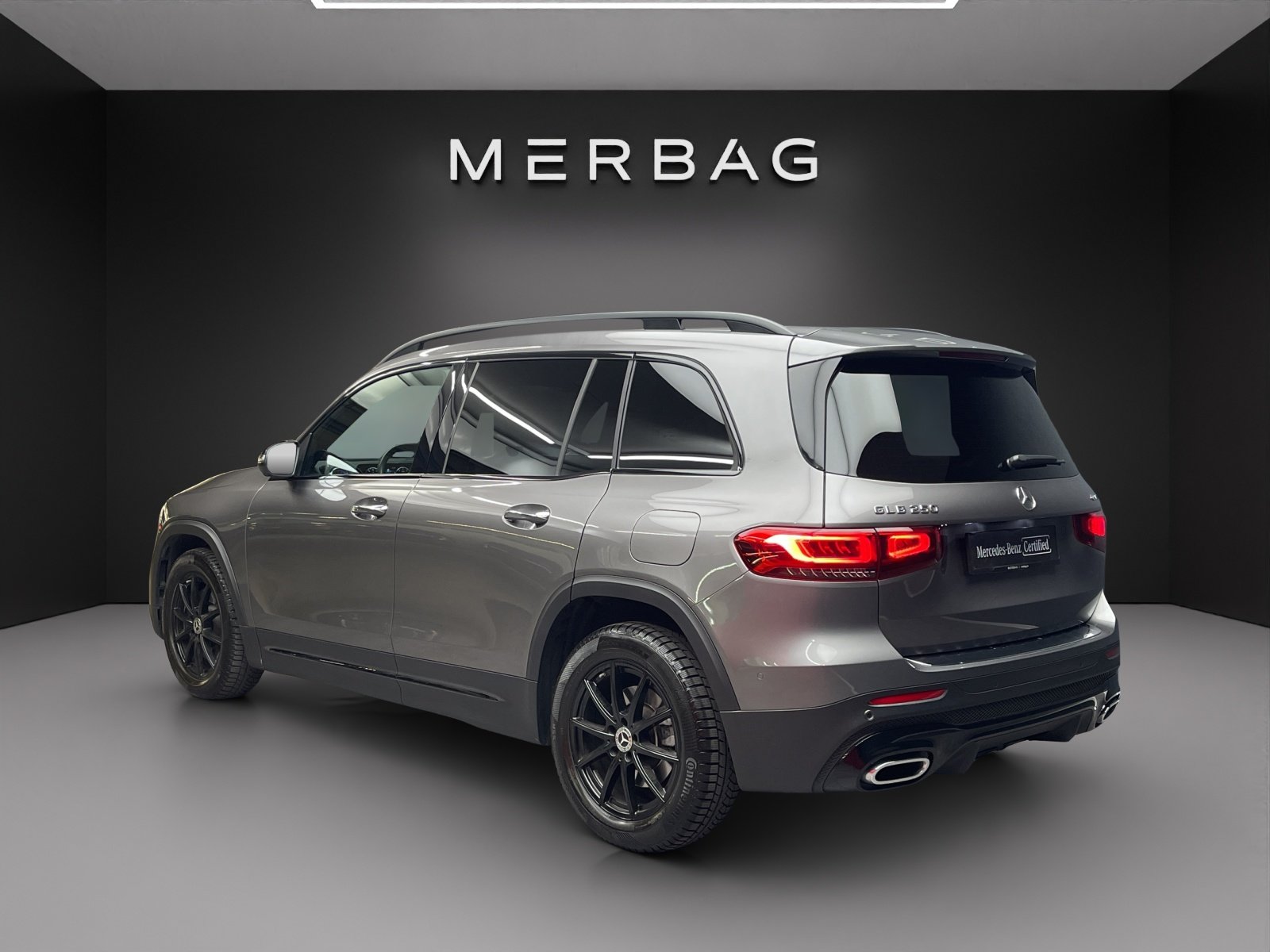 MERCEDES-BENZ GLB 250 AMG Line 4 MATIC, Benzin, Occasion / Gebraucht, Automatik - 4