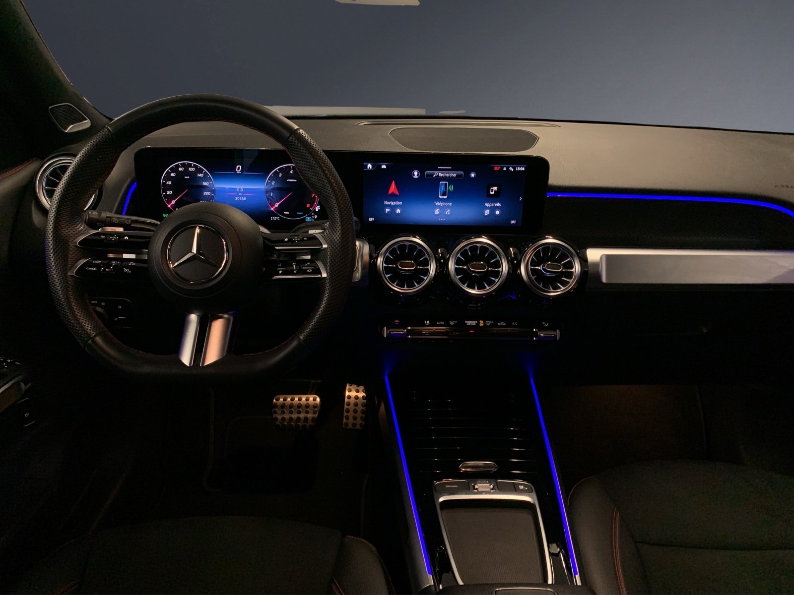 MERCEDES-BENZ GLB 250 4Matic 8G-Tronic, Mild-Hybrid Benzin/Elektro, Occasion / Gebraucht, Automatik - 7
