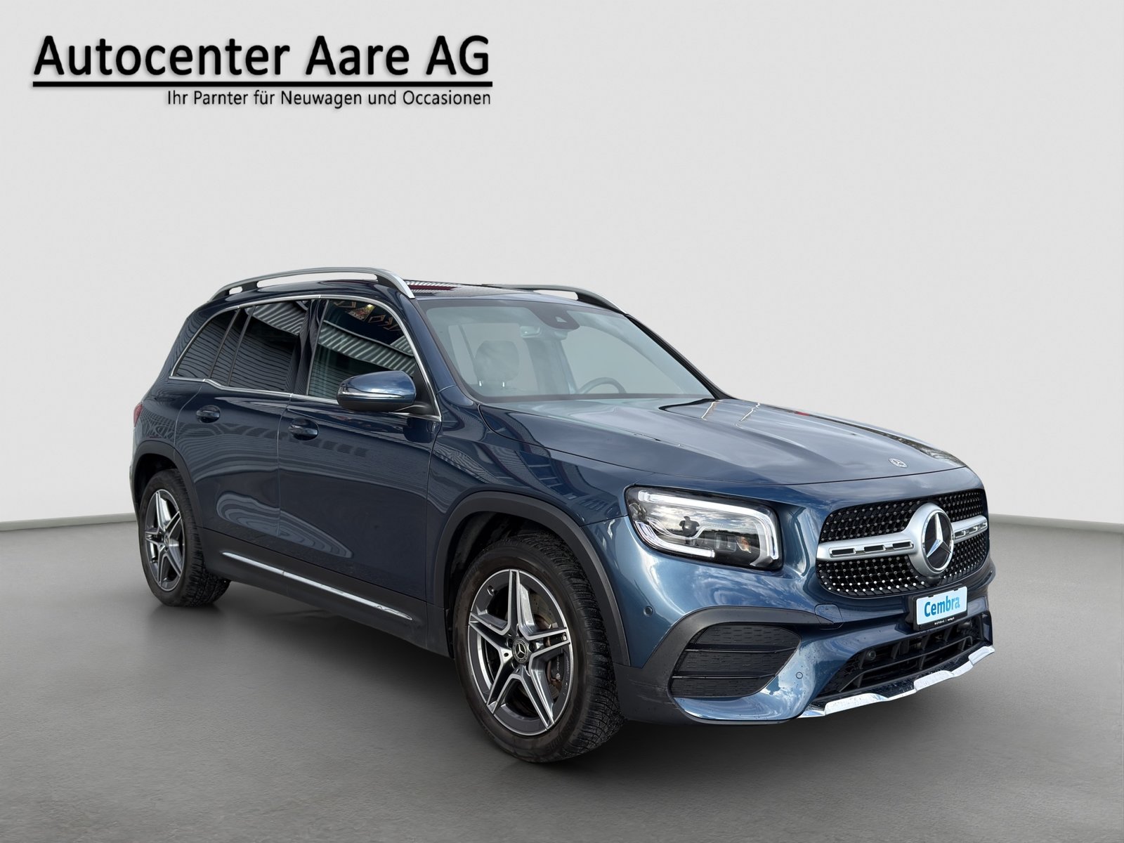 MERCEDES-BENZ GLB 250 4Matic AMG Line 8G-Tronic * TOP ANGEBO