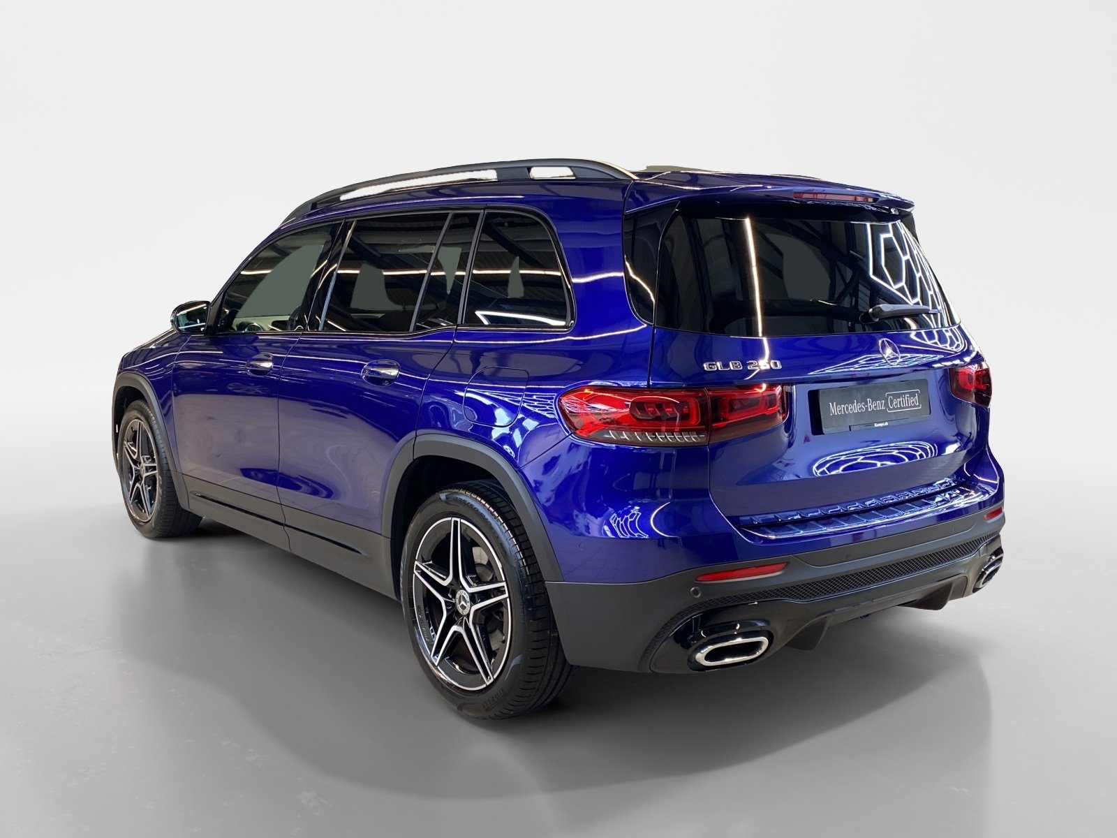 MERCEDES-BENZ GLB 250 AMG Line 4MATIC, Benzin, Occasion / Gebraucht, Automatik - 4
