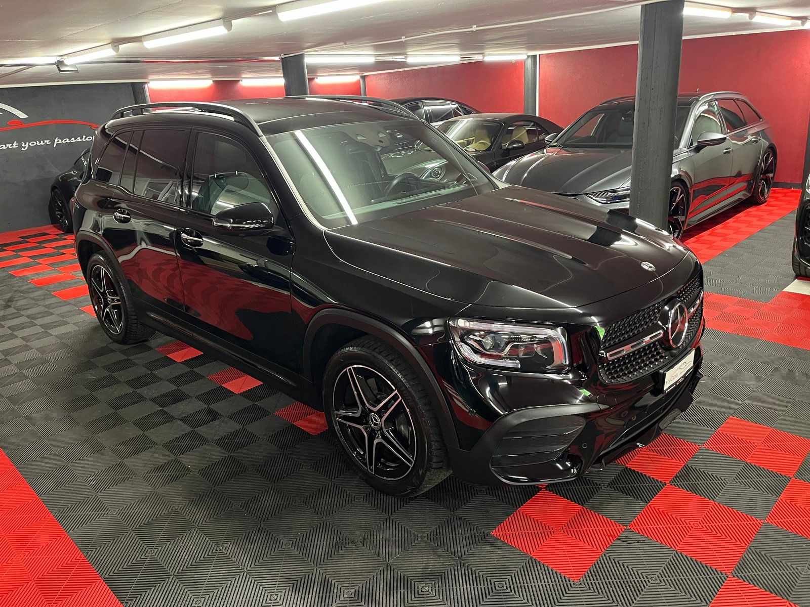 MERCEDES-BENZ GLB 250 4Matic AMG Line 8G-Tronic, Benzin, Occasion / Gebraucht, Automatik - 5