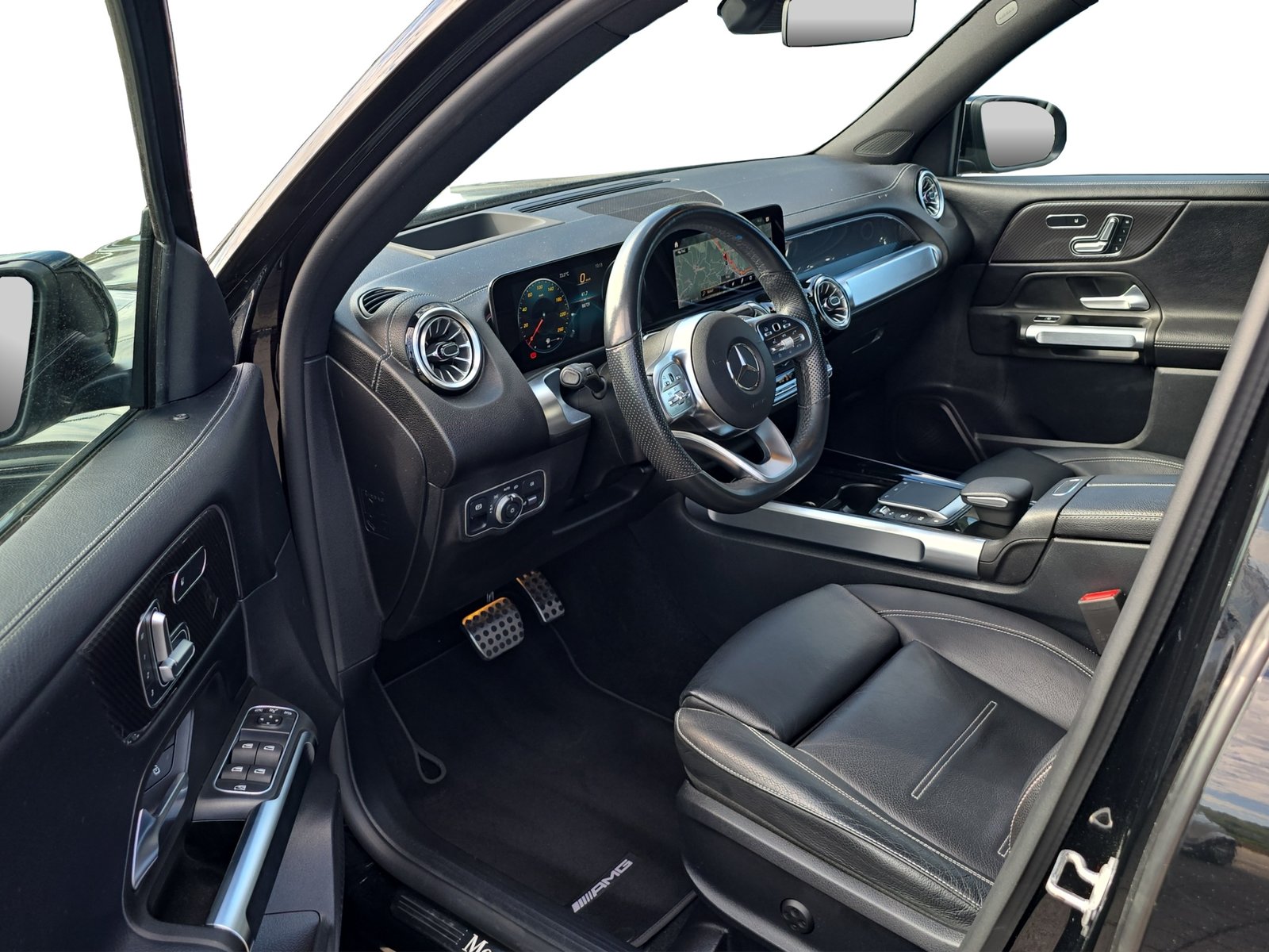 MERCEDES-BENZ GLB 250 4Matic AMG Line 8G-Tronic, Benzin, Occasion / Gebraucht, Automatik - 7
