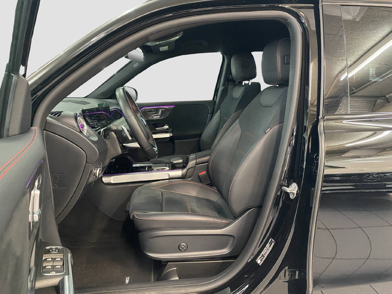 MERCEDES-BENZ GLB 250 AMG Line 4MATIC, Benzin, Occasion / Gebraucht, Automatik - 7
