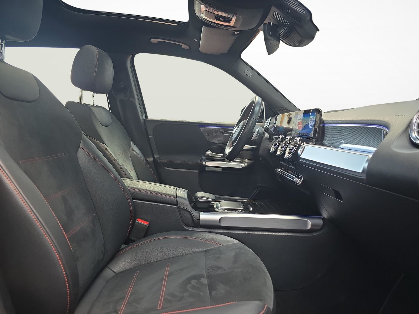 MERCEDES-BENZ GLB 250 4MATIC AMG Line, Petrol, Second hand / Used, Automatic - 7