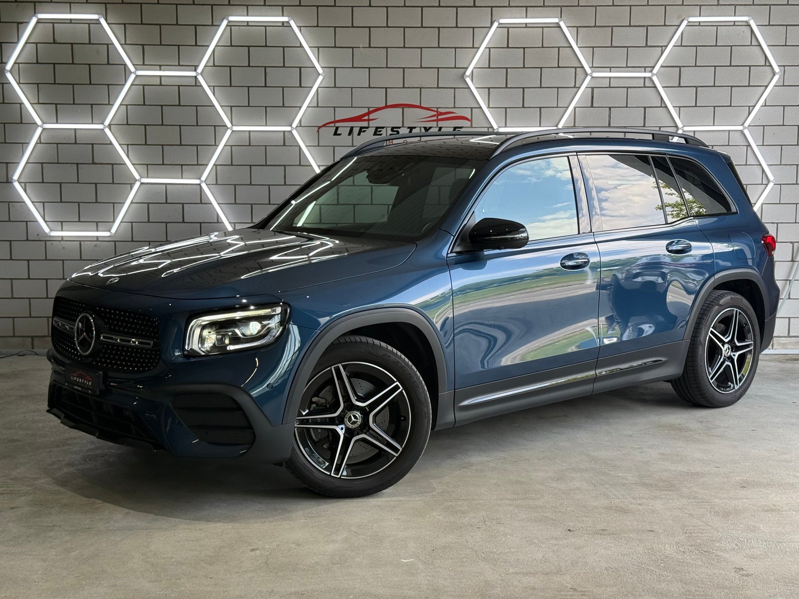 MERCEDES-BENZ GLB 250 4Matic AMG Line 8G-Tronic