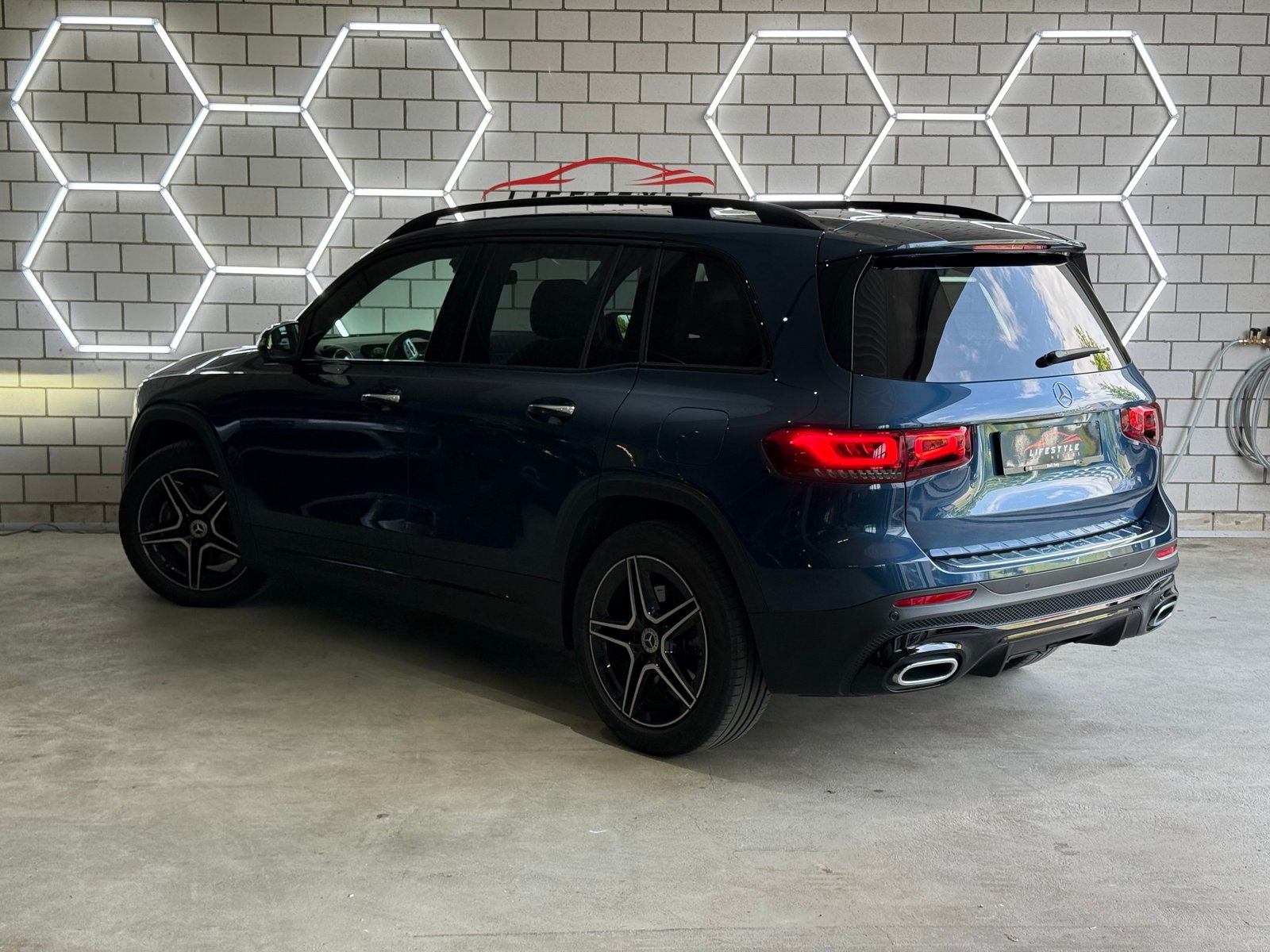 MERCEDES-BENZ GLB 250 4Matic AMG Line 8G-Tronic, Essence, Occasion / Utilisé, Automatique - 3