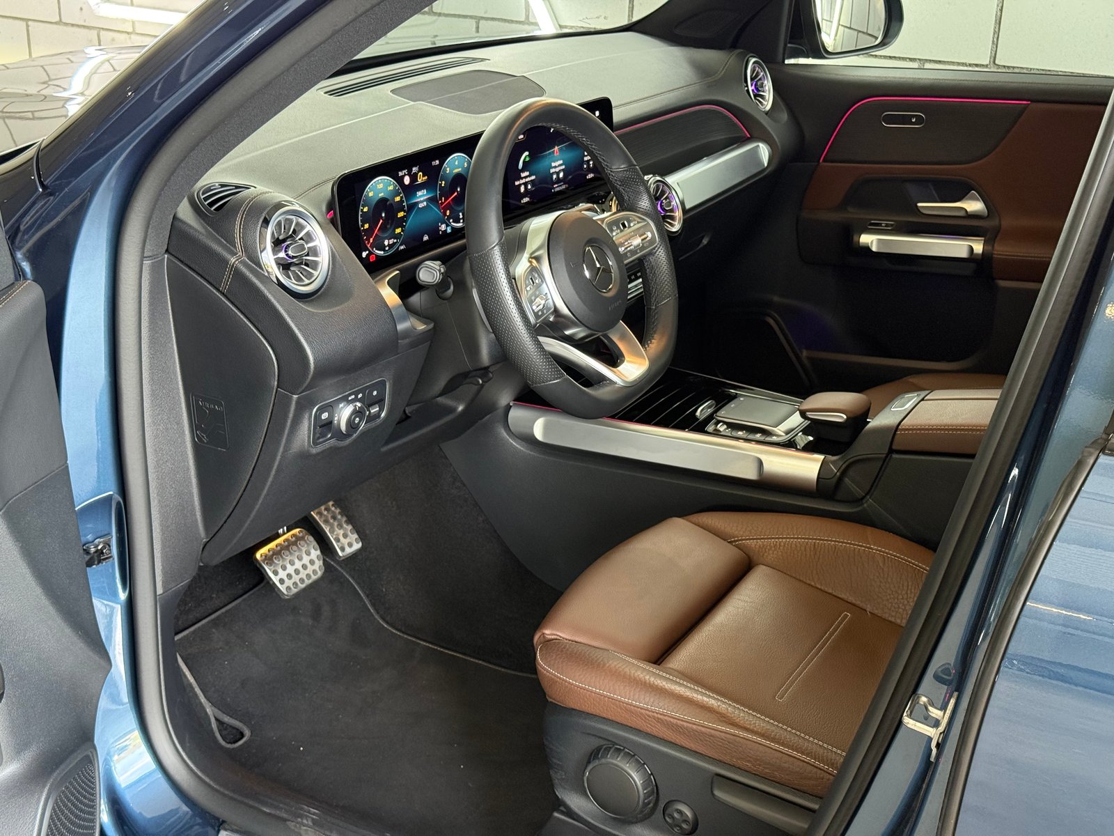 MERCEDES-BENZ GLB 250 4Matic AMG Line 8G-Tronic, Essence, Occasion / Utilisé, Automatique - 5