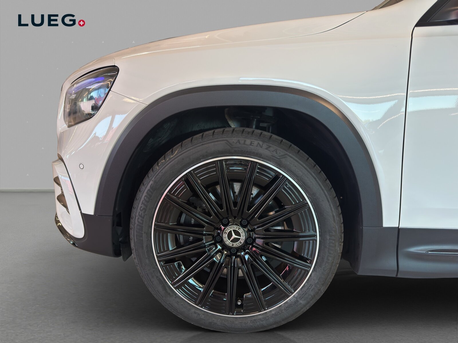 MERCEDES-BENZ GLB 250 4Matic 8G-Tronic, Mild-Hybrid Benzin/Elektro, Occasion / Gebraucht, Automatik - 7