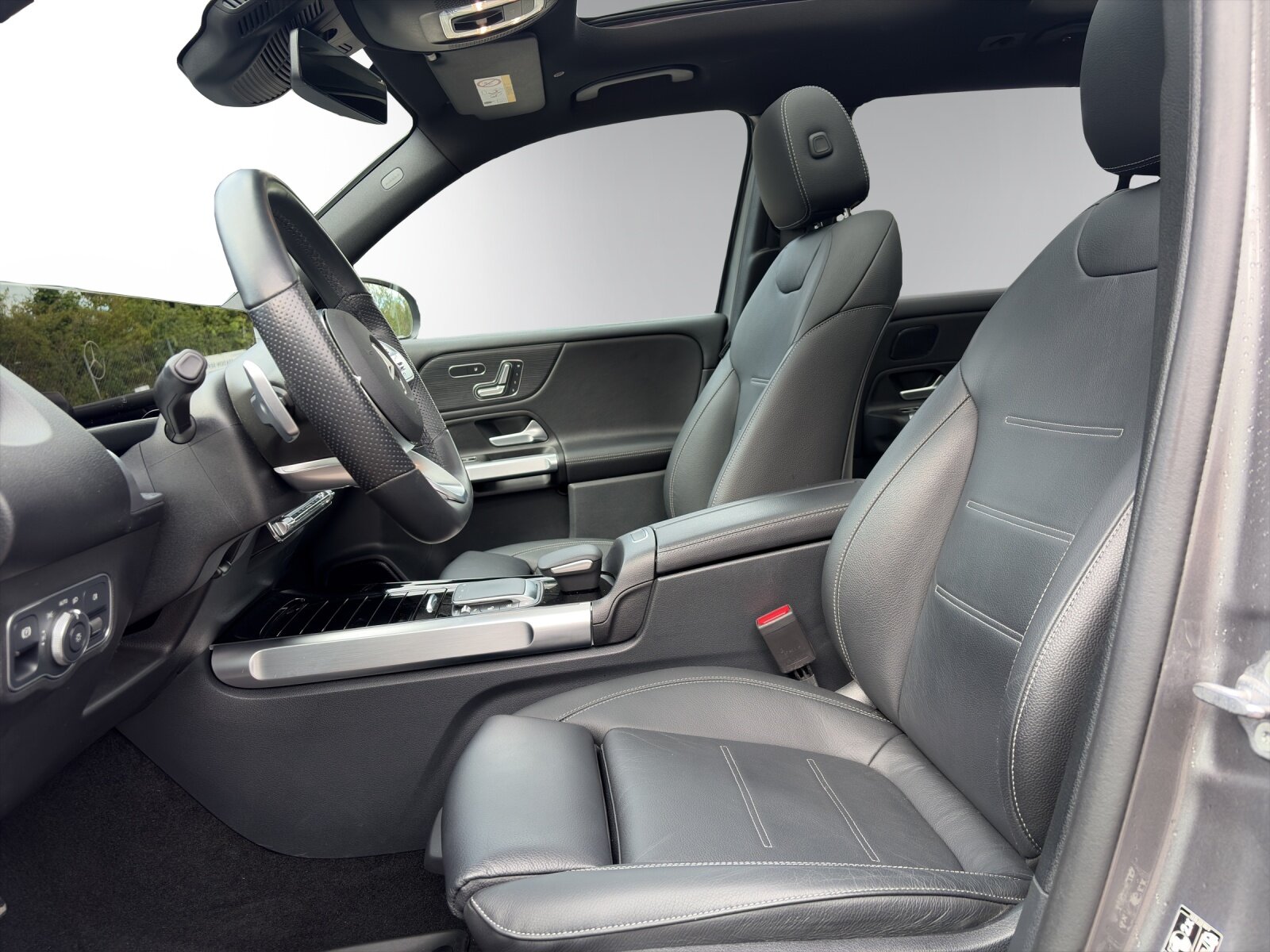 MERCEDES-BENZ GLB 250 4Matic 8G-Tronic, Hybride Léger Essence/Électricité, Occasion / Utilisé, Automatique - 7