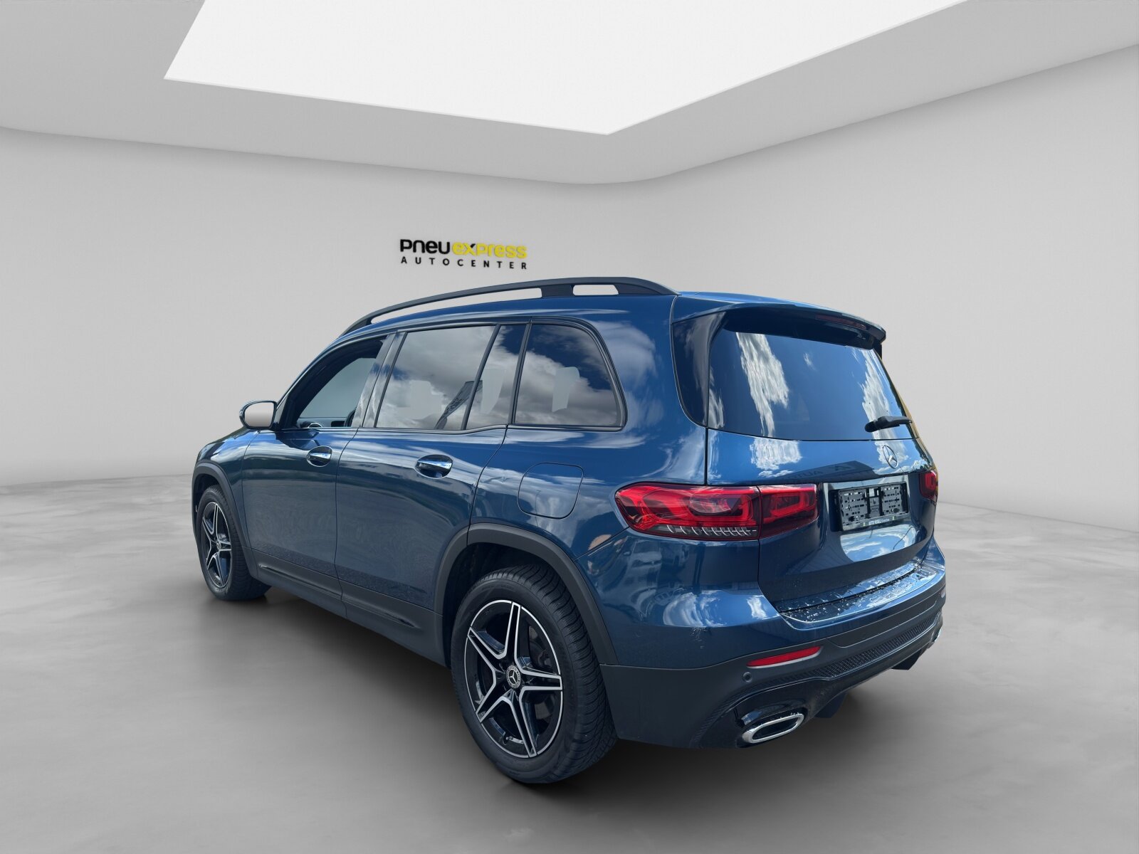 MERCEDES-BENZ GLB 250 AMG Line 4matic, Hybride Léger Essence/Électricité, Occasion / Utilisé, Automatique - 4