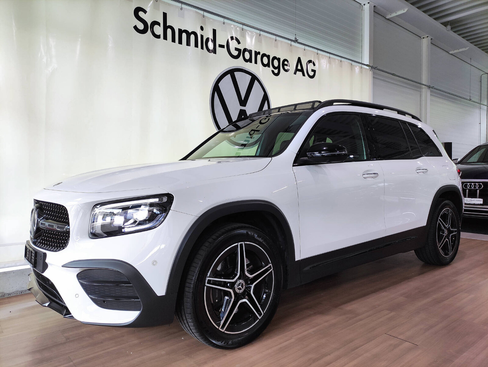 MERCEDES-BENZ GLB 250 AMG Line 4matic, Benzin, Occasion / Gebraucht, Automatik - 2