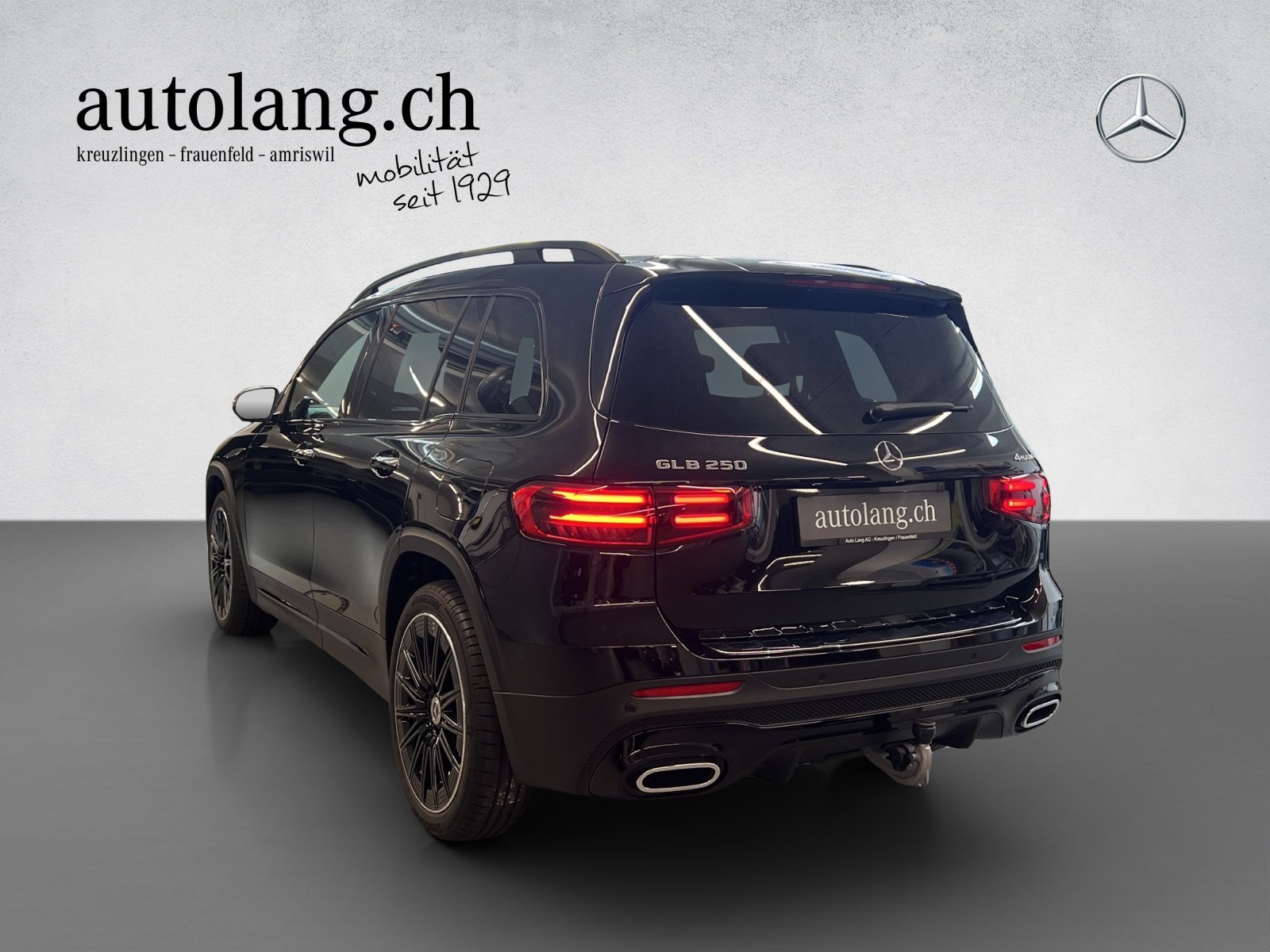 MERCEDES-BENZ GLB 250 AMG Line 4Matic, Mild-Hybrid Petrol/Electric, Ex-demonstrator, Automatic - 3