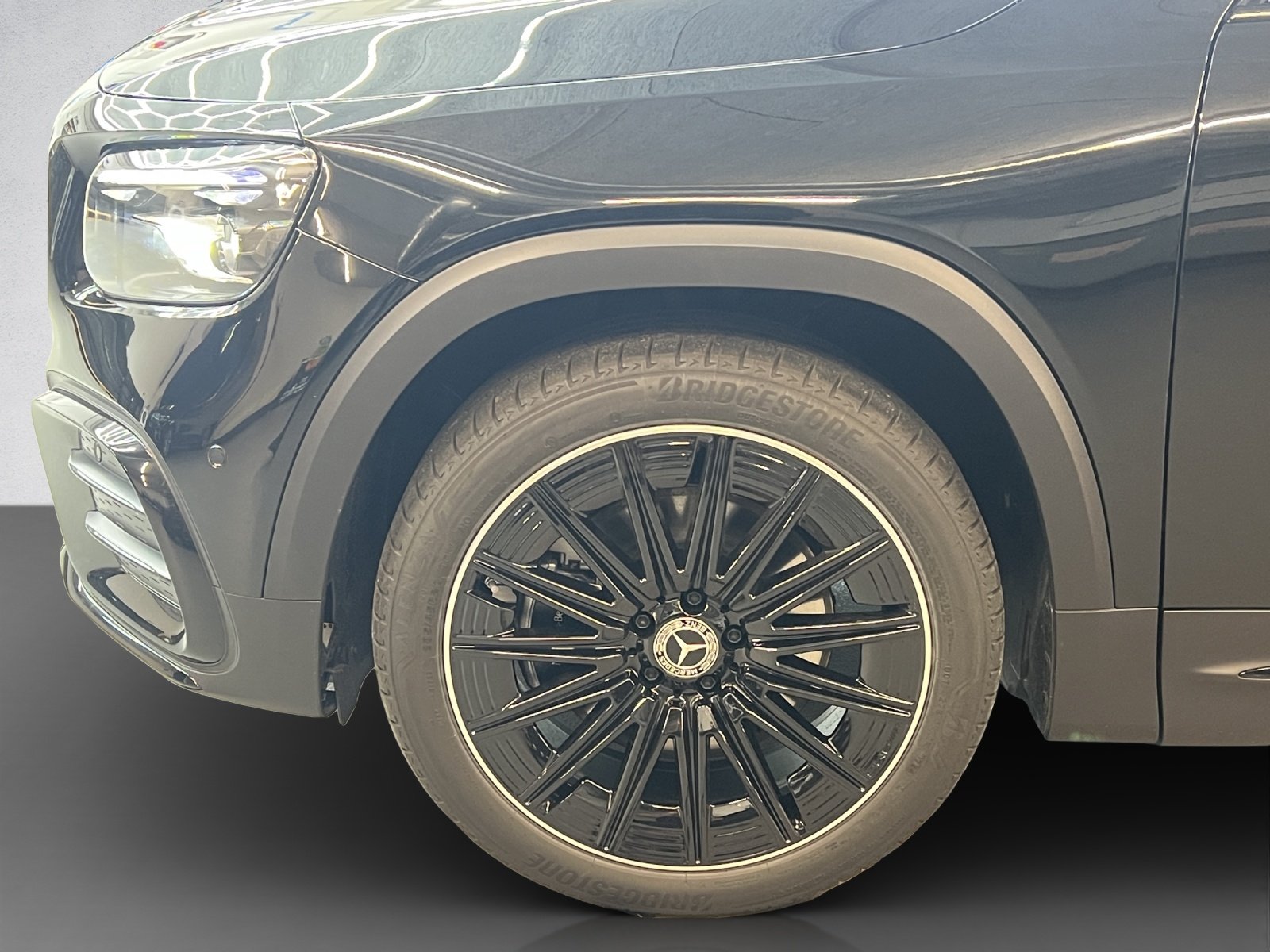 MERCEDES-BENZ GLB 250 AMG Line 4Matic, Mild-Hybrid Petrol/Electric, Ex-demonstrator, Automatic - 7