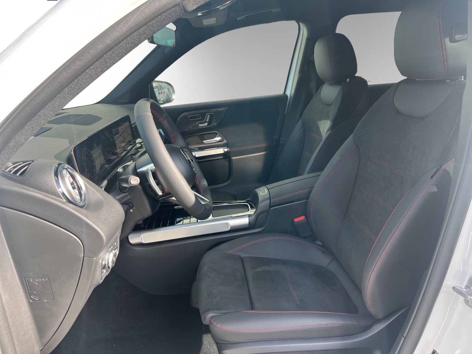 MERCEDES-BENZ GLB 250 4Matic 8G-Tronic, Mild-Hybrid Benzin/Elektro, Neuwagen, Automat - 5