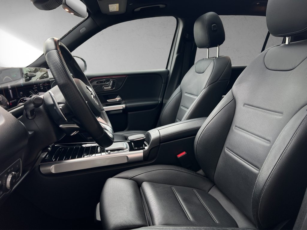 MERCEDES-BENZ GLB 35 AMG 4 MATIC, Essence, Occasion / Utilisé, Automatique - 7