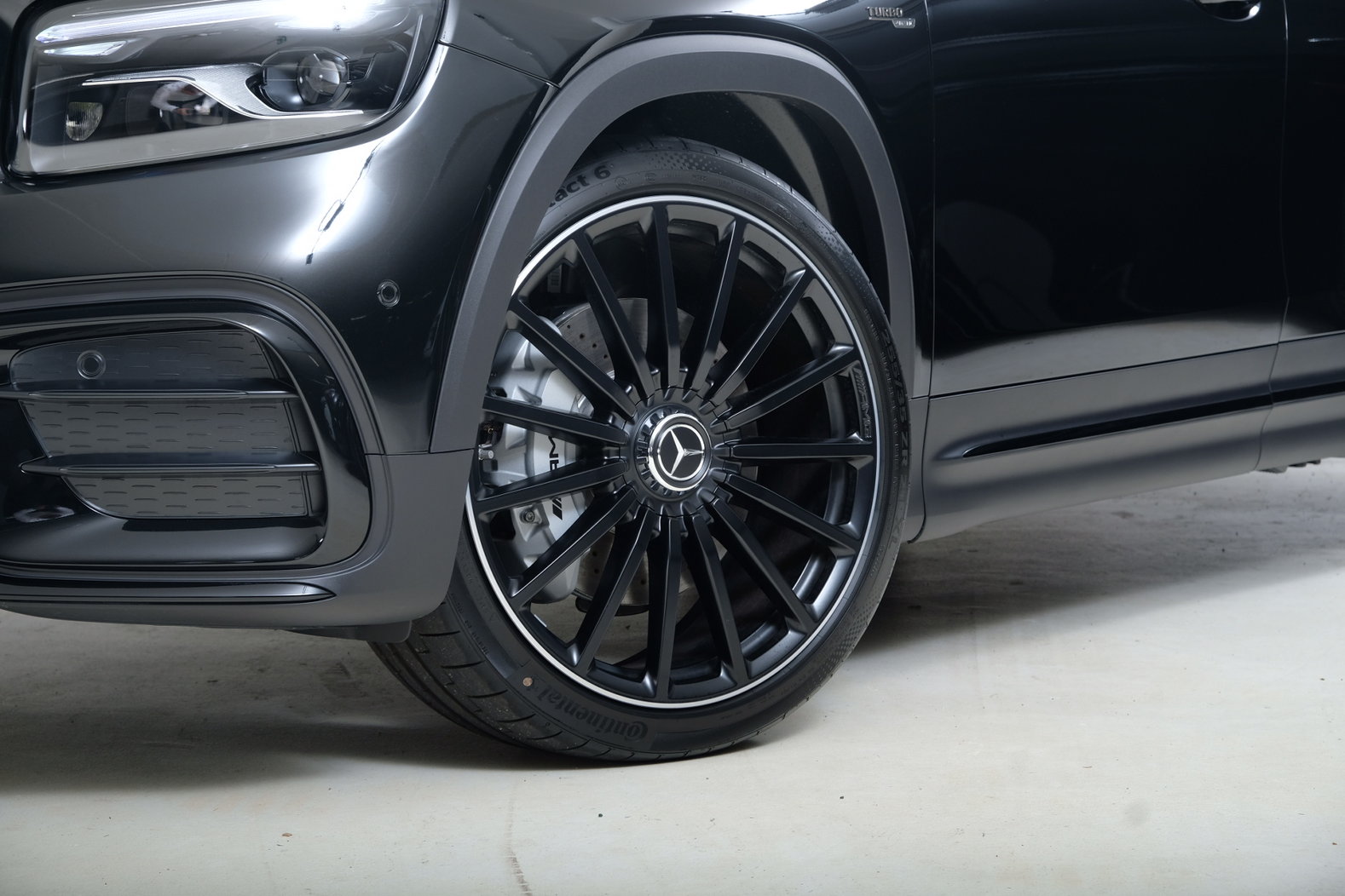 MERCEDES-BENZ GLB AMG 35 4M 8G-Tronic, Benzin, Vorführwagen, Automatik - 2