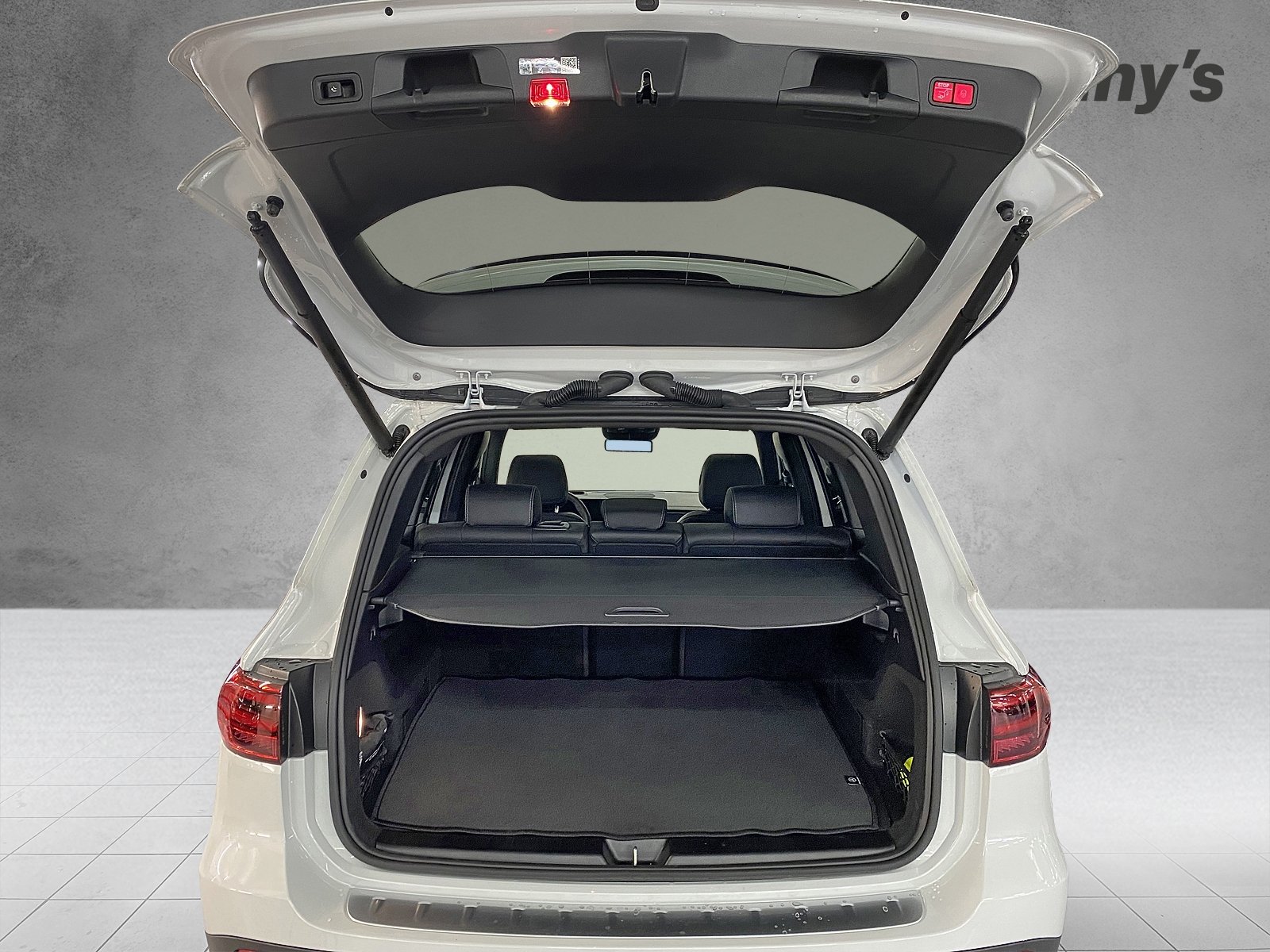 MERCEDES-BENZ GLB 35 AMG 4MATIC, Mild-Hybrid Benzin/Elektro, Occasion / Gebraucht, Automatik - 5