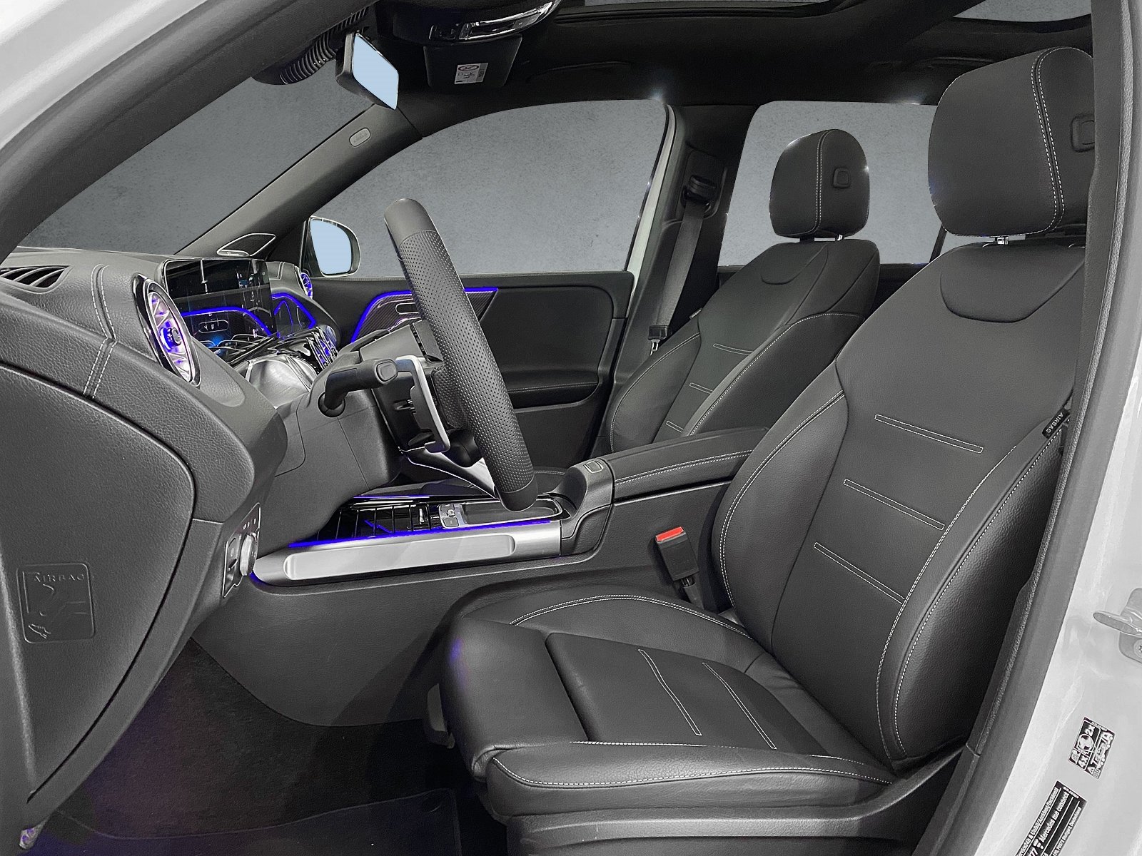 MERCEDES-BENZ GLB 35 AMG 4MATIC, Mild-Hybrid Benzin/Elektro, Occasion / Gebraucht, Automatik - 7