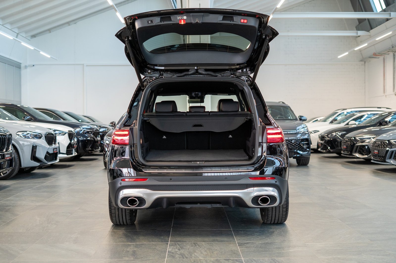 MERCEDES-BENZ GLB 35 AMG 4matic / Facelift / 360Kamera / AHK, Benzin, Occasion / Gebraucht, Automatik - 7