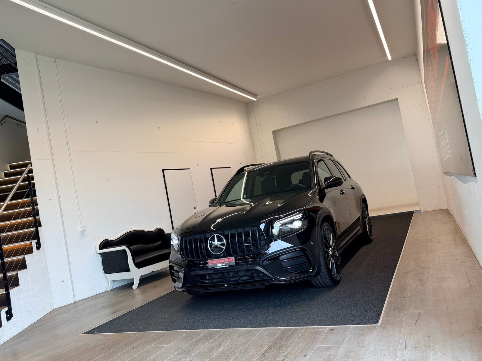 MERCEDES-BENZ GLB AMG 35 4Matic 8G-Tronic, Mild-Hybrid Petrol/Electric, Second hand / Used, Automatic - 3