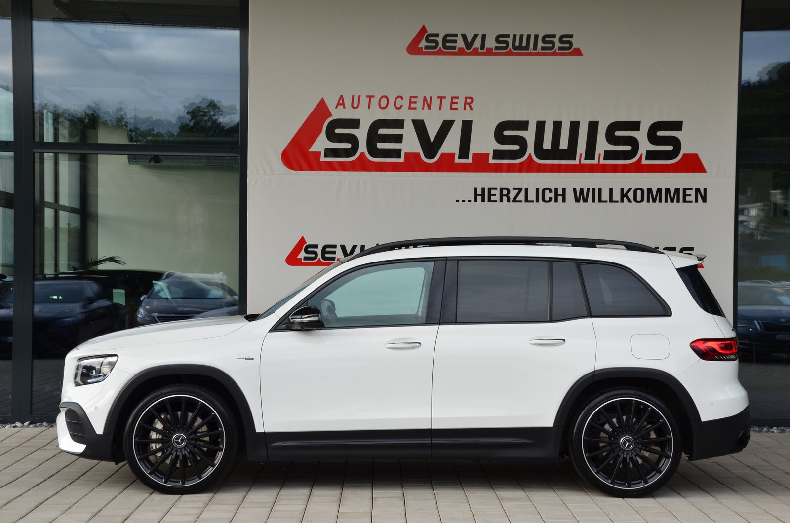 MERCEDES-BENZ GLB 35 AMG 4Matic 8 G-Tronic***Frisch ab MFK m, Essence, Occasion / Utilisé, Automatique - 6