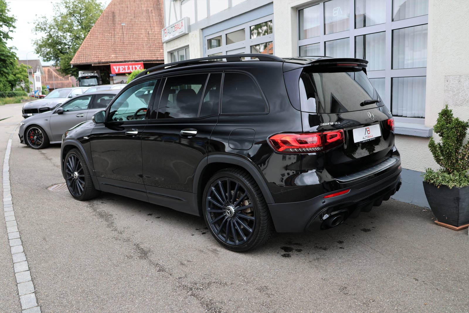 MERCEDES-BENZ GLB 35 AMG 4 MATIC 8G-Tronic (CH) 7 Plätzer, Benzin, Occasion / Gebraucht, Automatik - 7