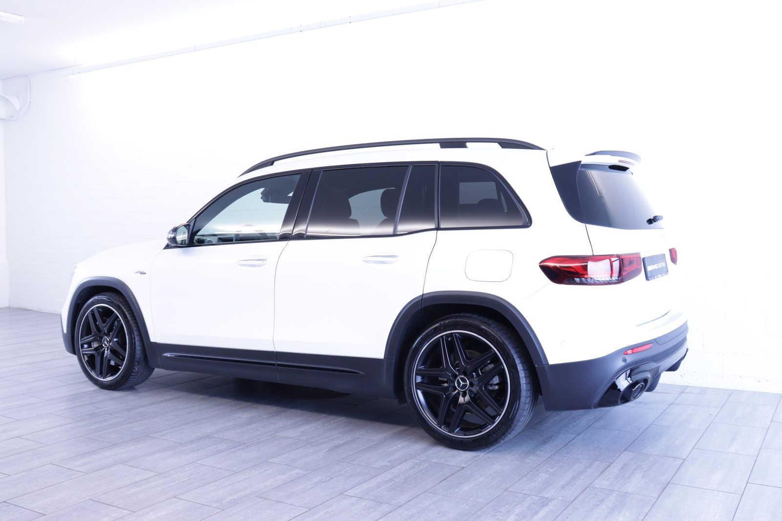 MERCEDES-BENZ GLB 35 AMG 4matic, Petrol, Second hand / Used, Automatic - 3