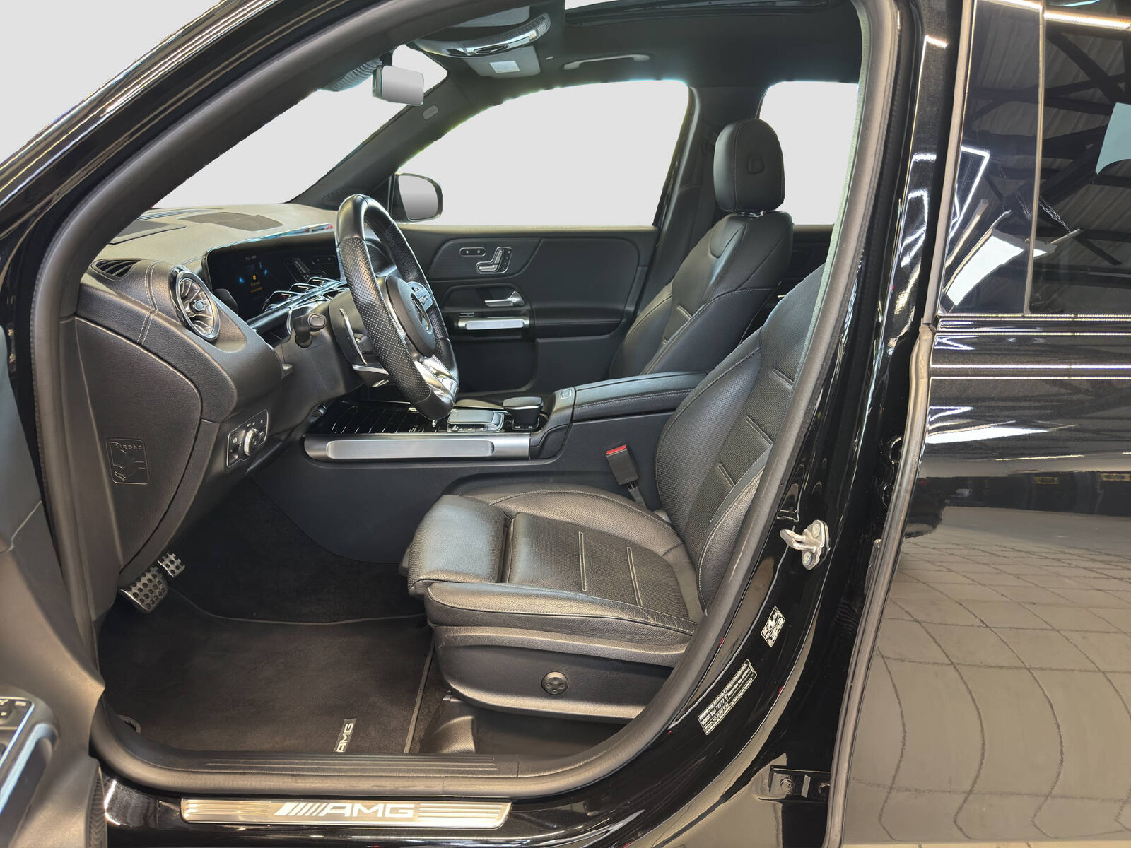 MERCEDES-BENZ GLB 35 AMG 4MATIC, Essence, Occasion / Utilisé, Automatique - 7
