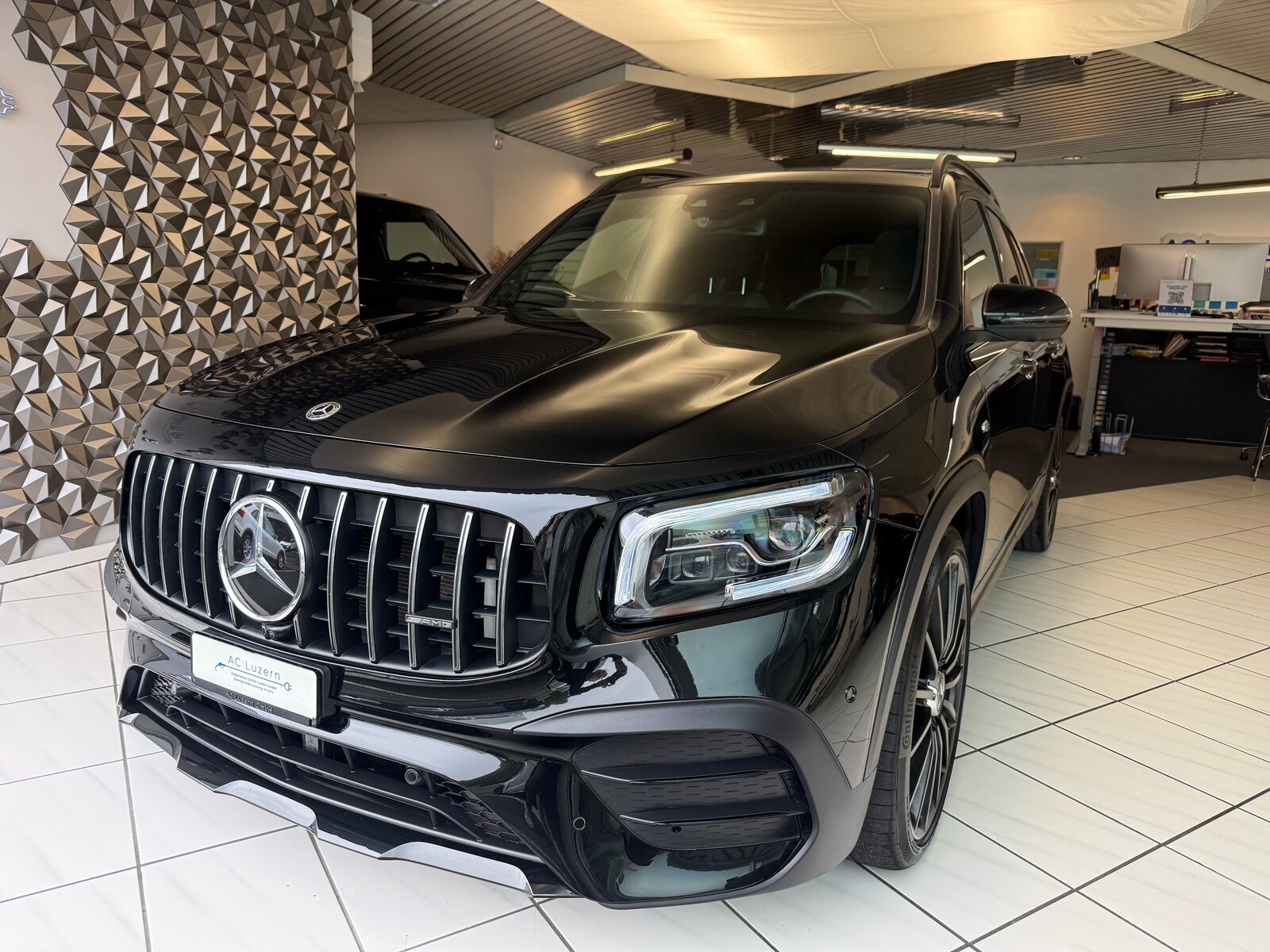 MERCEDES-BENZ GLB 35 AMG 4Matic 8G-Tronic