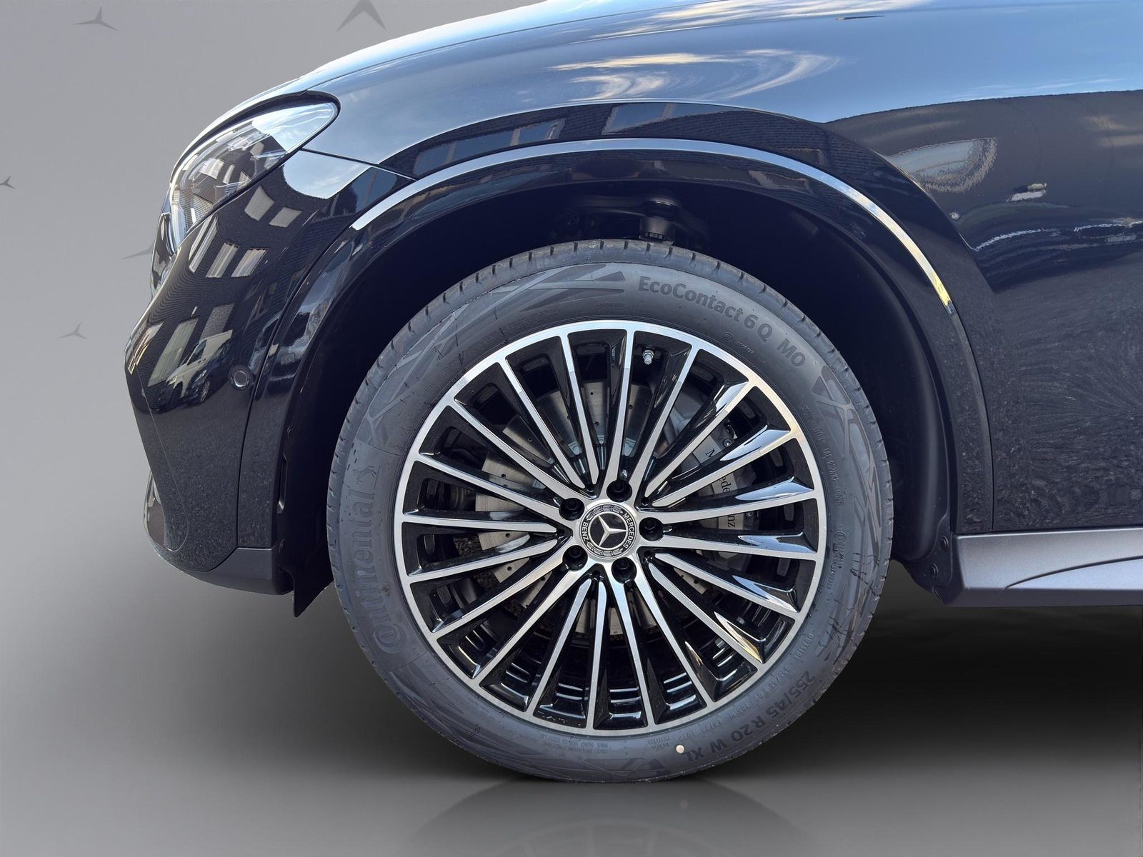 MERCEDES-BENZ GLC 200 AMG Line 4matic, Mild-Hybrid Petrol/Electric, New car, Automatic - 4