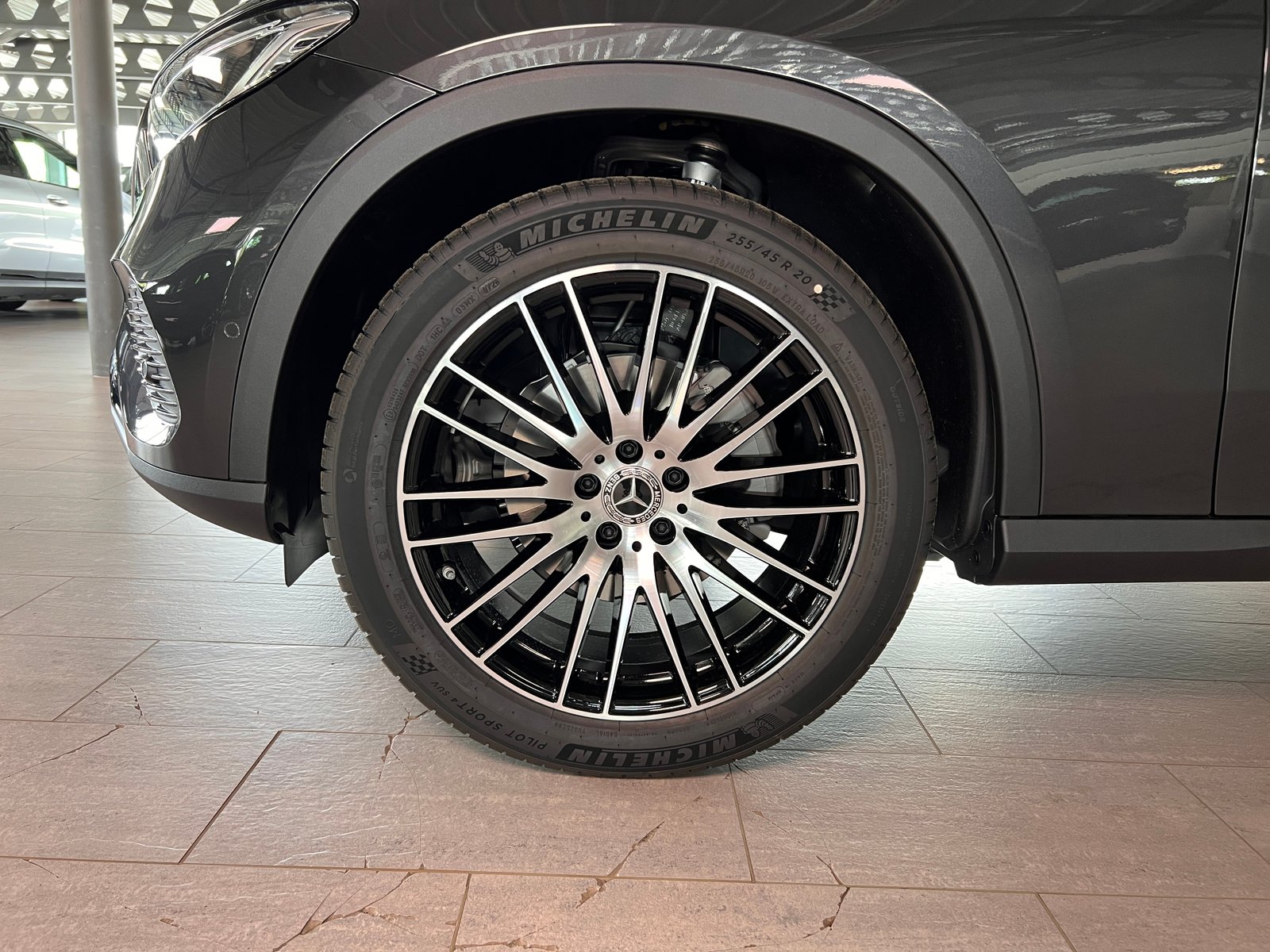 MERCEDES-BENZ GLC 200 d 4Matic 9G-Tronic, Mild-Hybrid Diesel/Elektro, Neuwagen, Automatik - 6