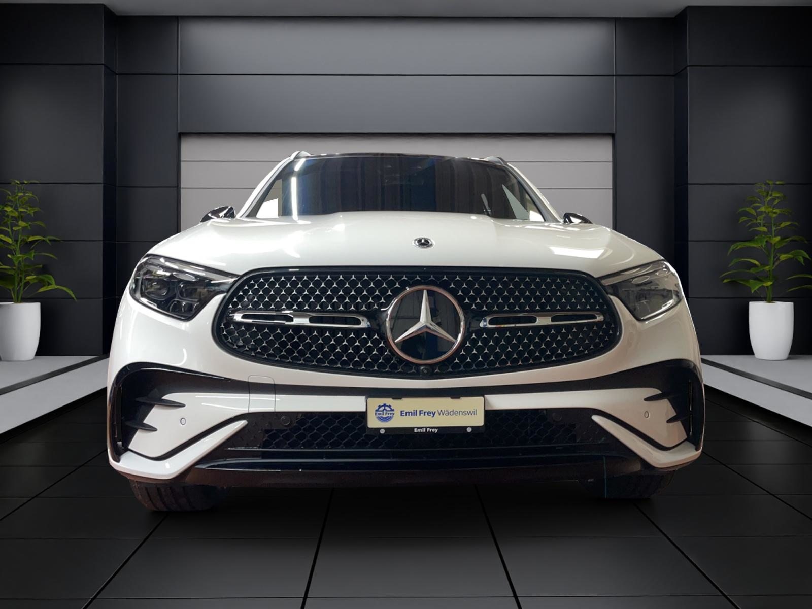 MERCEDES-BENZ GLC 200 4MATIC AMG Line, Mild-Hybrid Benzin/Elektro, Occasion / Gebraucht, Automatik - 2