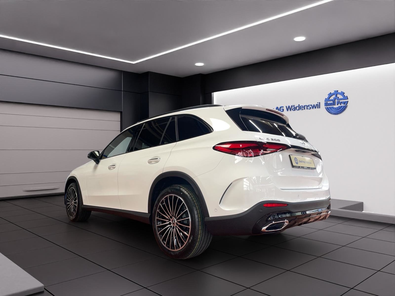 MERCEDES-BENZ GLC 200 4MATIC AMG Line, Mild-Hybrid Benzin/Elektro, Occasion / Gebraucht, Automatik - 4