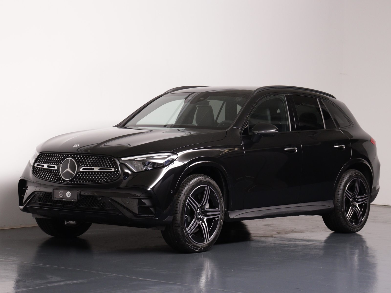 MERCEDES-BENZ GLC 200 AMG Line 4matic