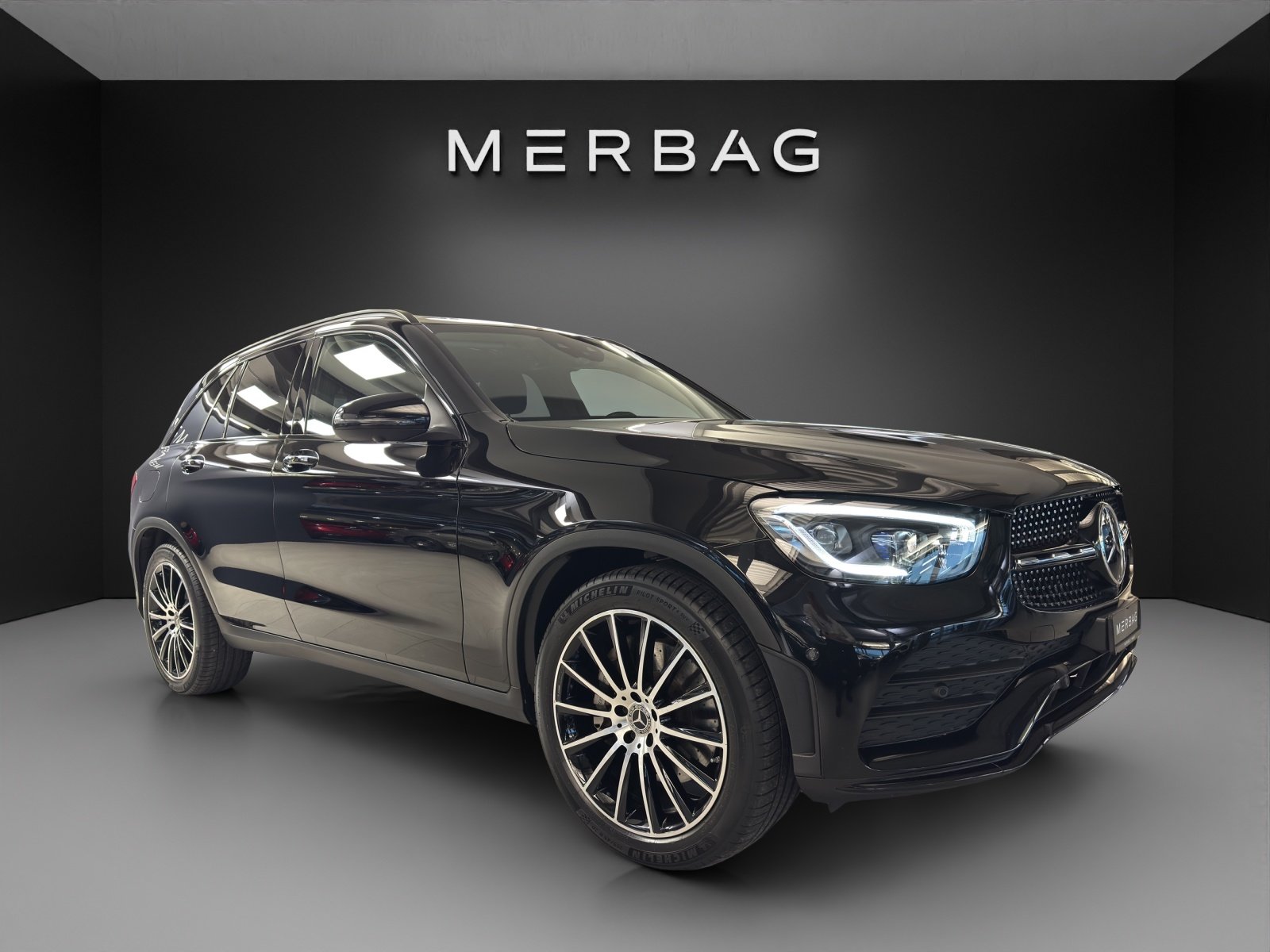 MERCEDES-BENZ GLC 200 AMG Line 4Matic