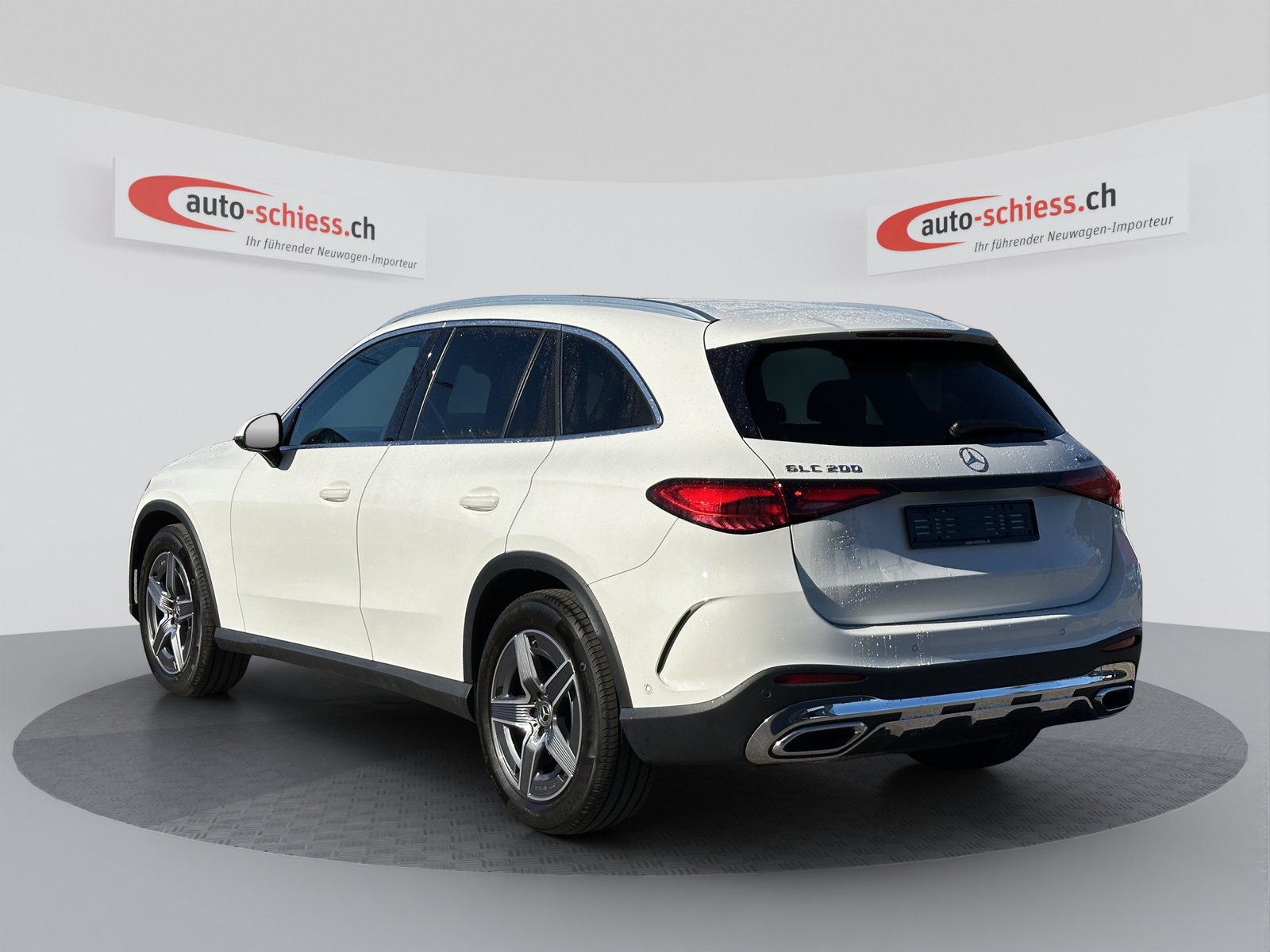 MERCEDES-BENZ GLC 200 4Matic AMG 9G-Tronic, Mild-Hybrid Petrol/Electric, Second hand / Used, Automatic - 3