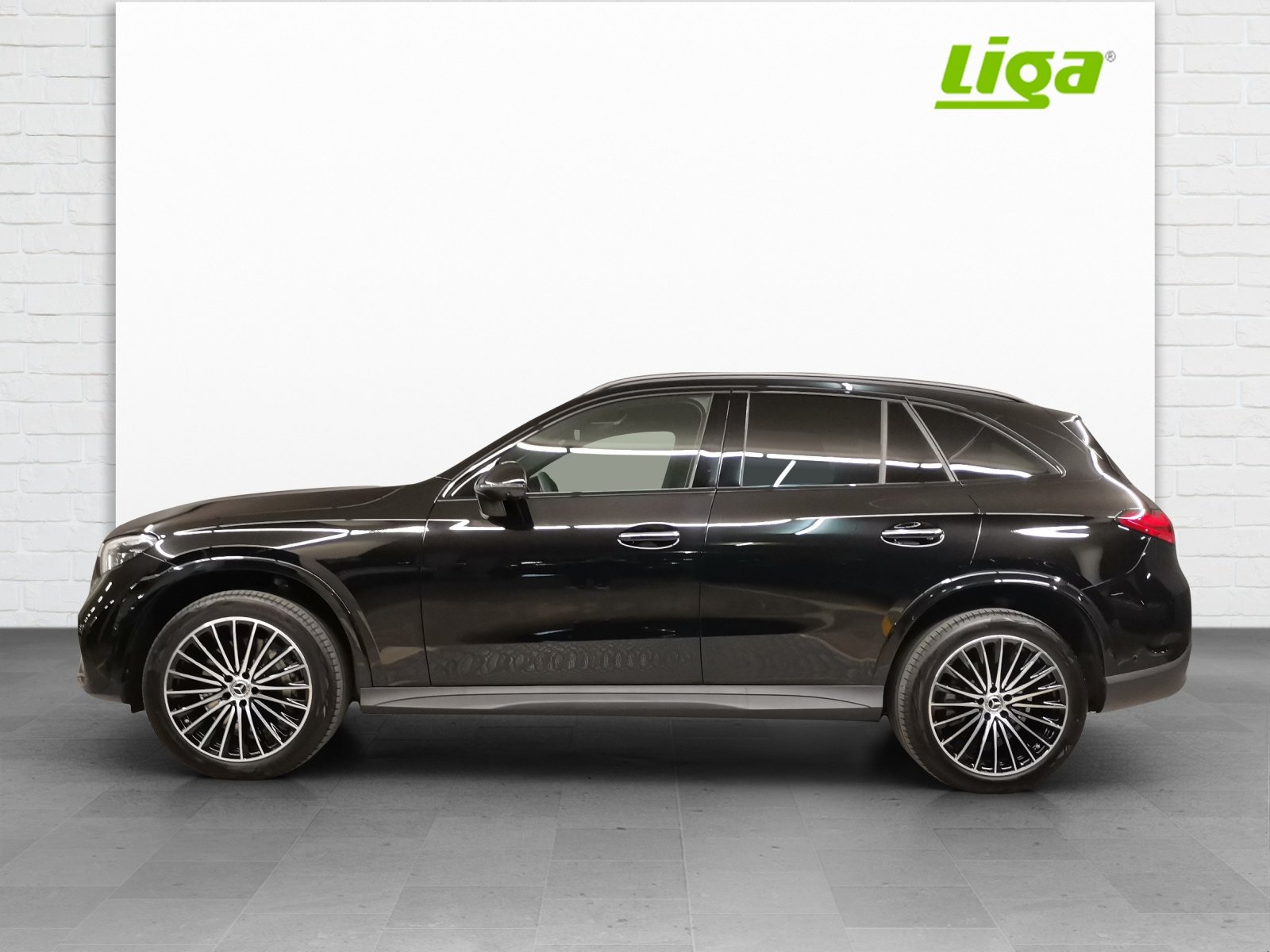MERCEDES-BENZ GLC 200 AMG Line 4matic