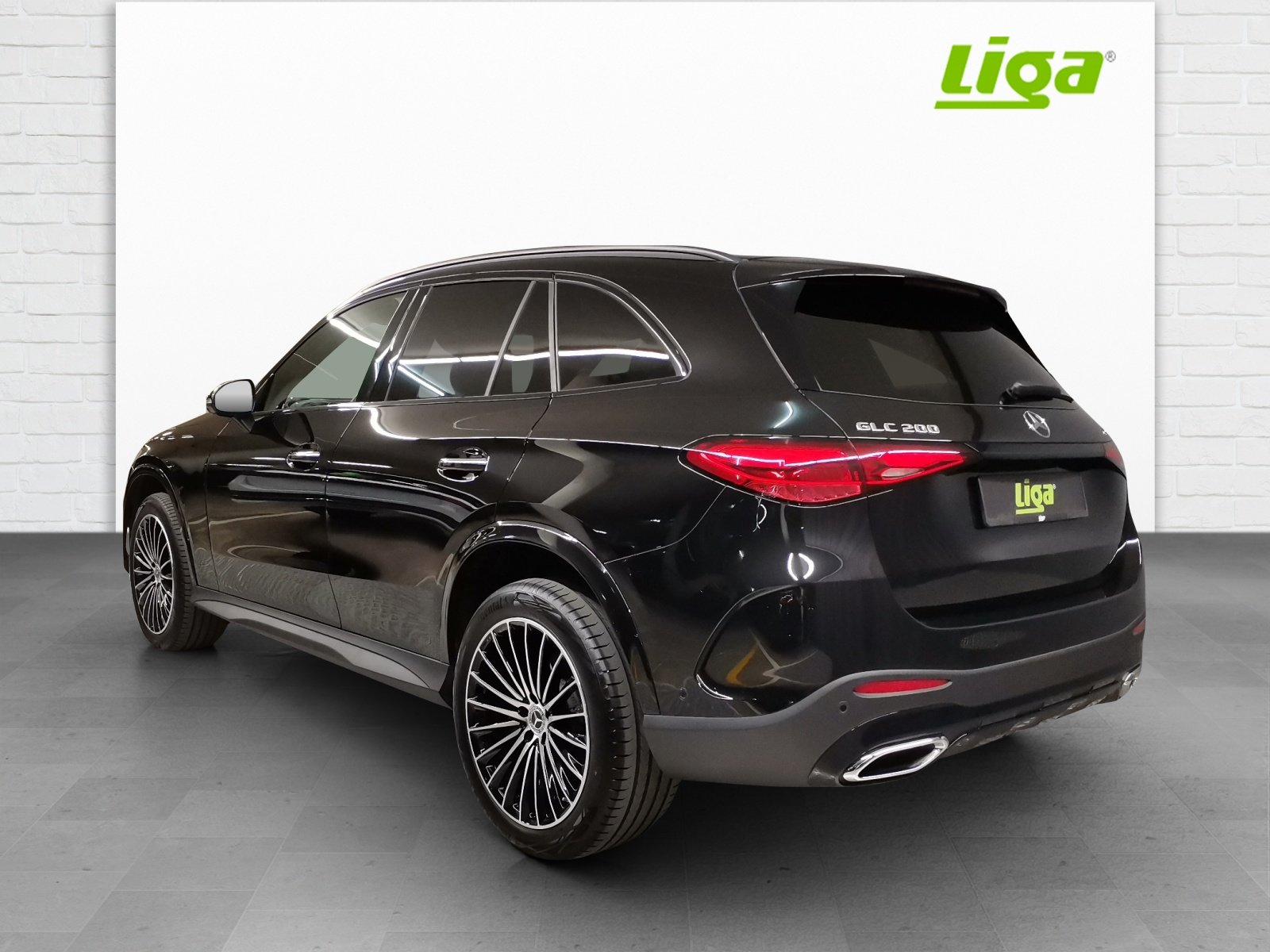 MERCEDES-BENZ GLC 200 AMG Line 4matic, Mild-Hybrid Benzin/Elektro, Occasion / Gebraucht, Automatik - 4