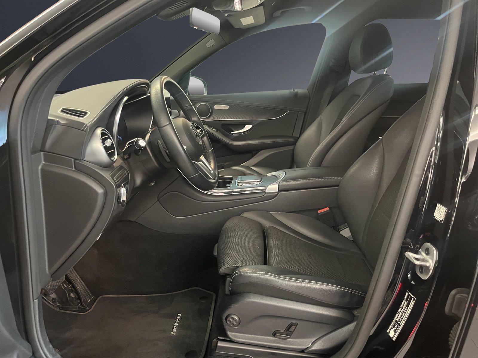 MERCEDES-BENZ GLC 200 4M Night Star, Mild-Hybrid Benzin/Elektro, Occasion / Gebraucht, Automatik - 6