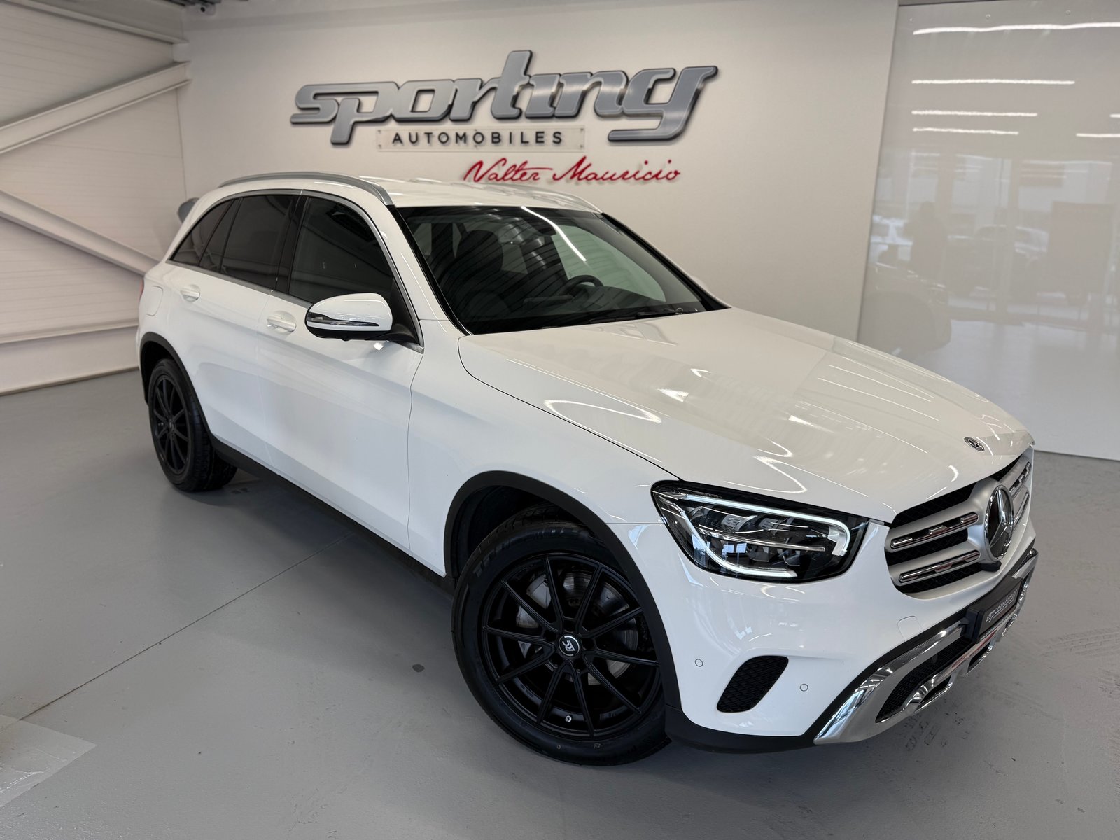MERCEDES-BENZ GLC 200 AMG Line 4Matic 9G-Tronic, Hybride Léger Essence/Électricité, Occasion / Utilisé, Automatique - 2