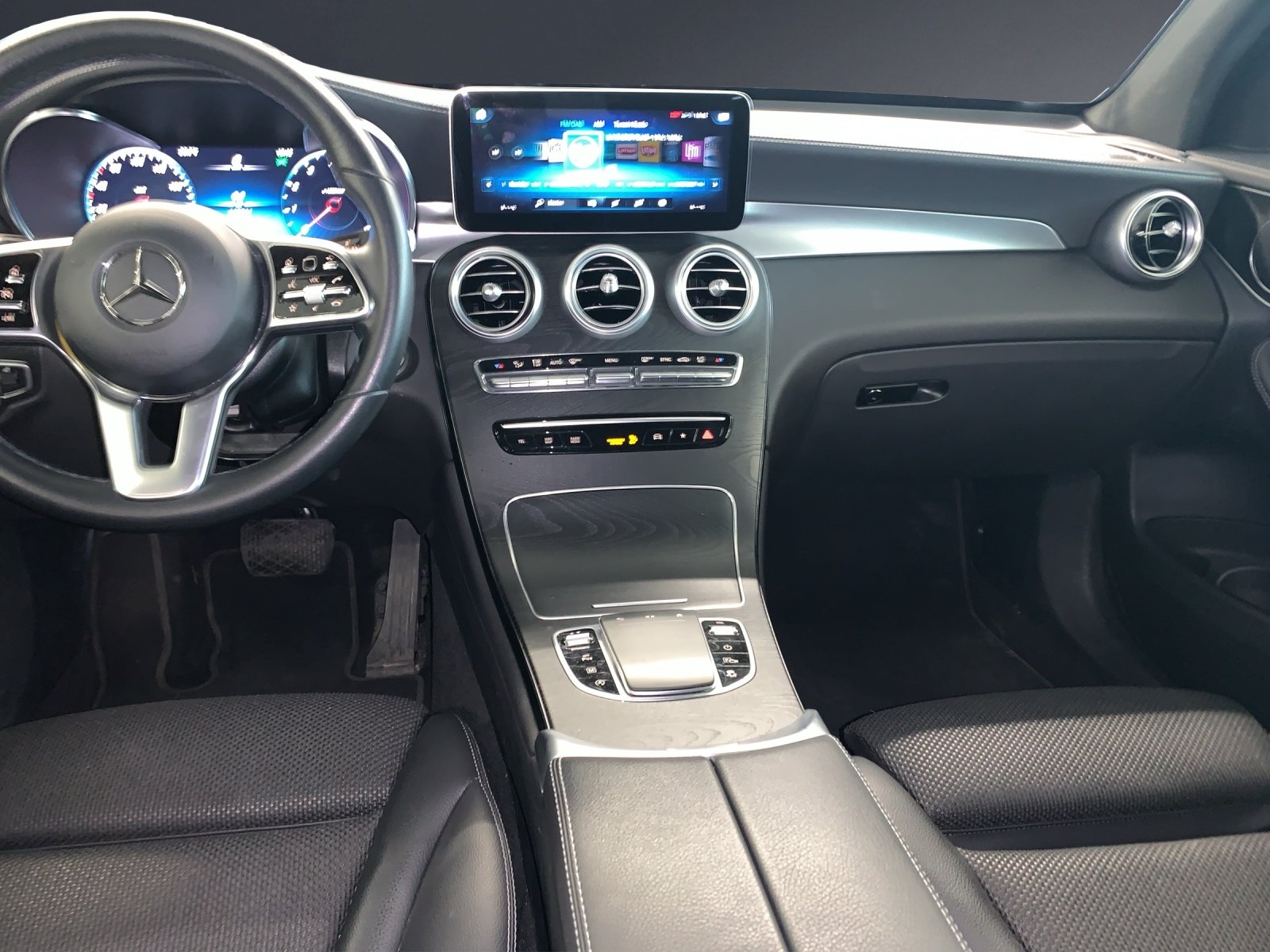 MERCEDES-BENZ GLC 200 4M Night Star, Mild-Hybrid Benzin/Elektro, Occasion / Gebraucht, Automatik - 7