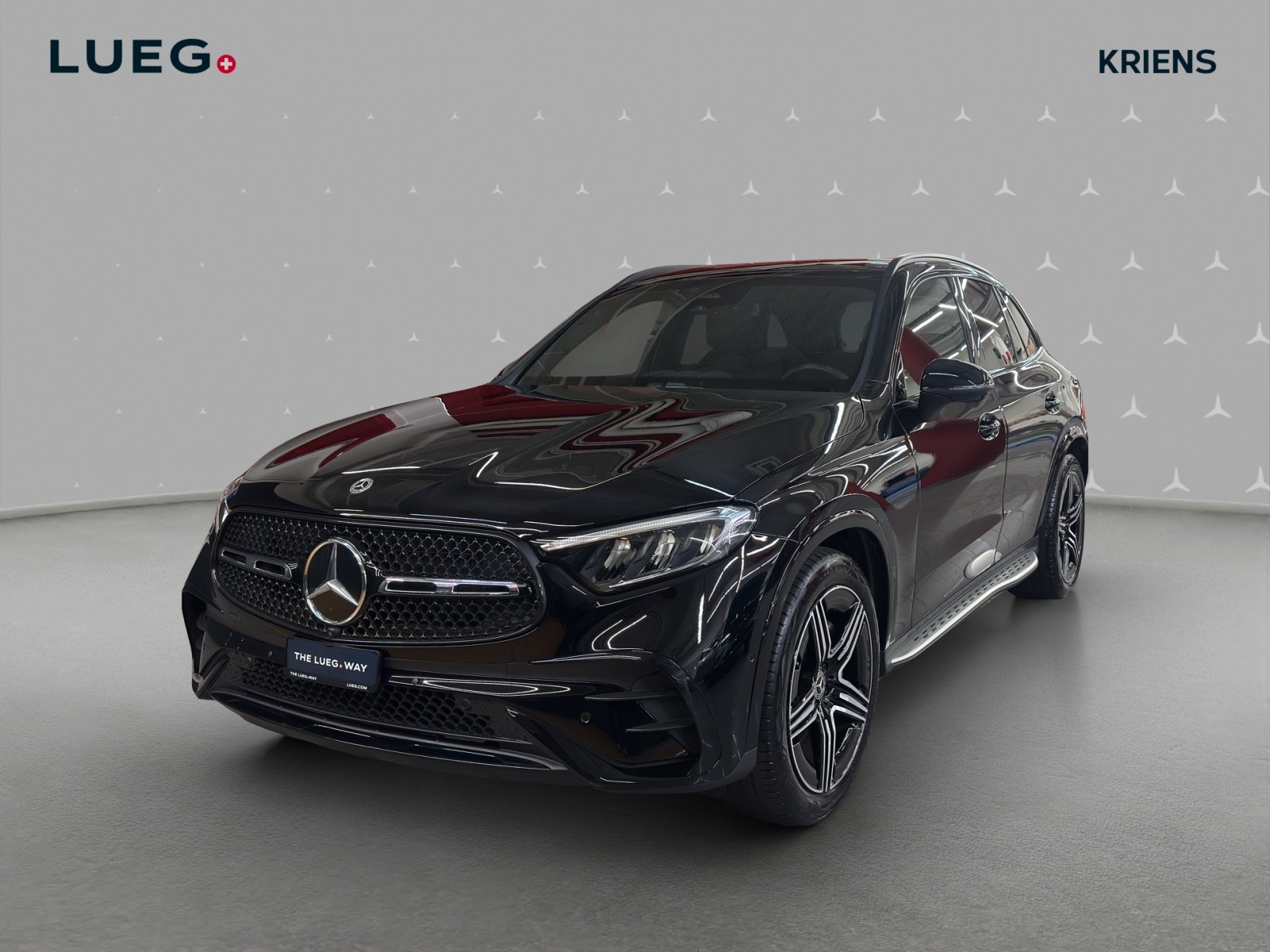 MERCEDES-BENZ GLC 200 4M - AMG / 360 Grad Kamera / Panorama-