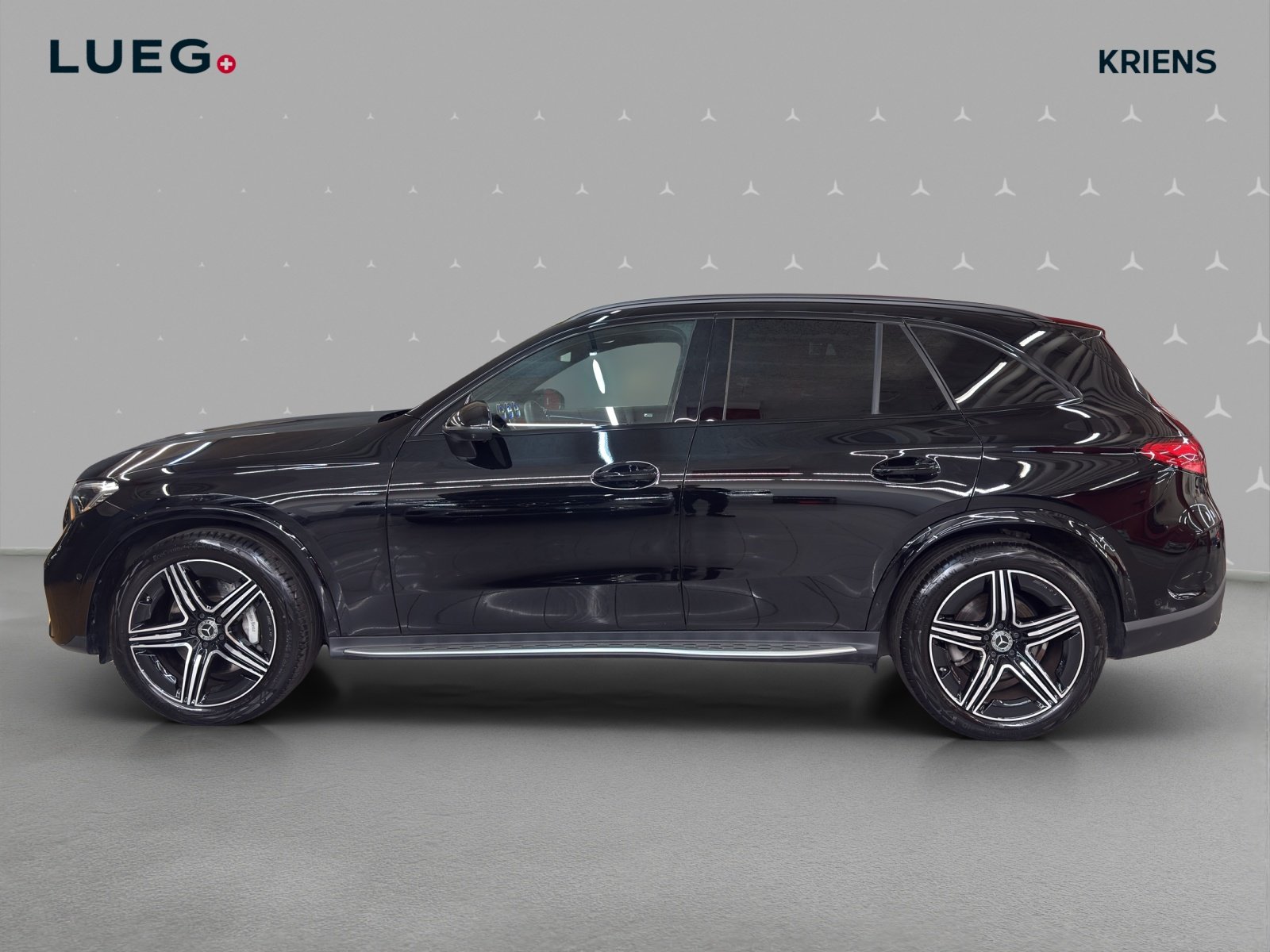 MERCEDES-BENZ GLC 200 4M - AMG / 360 Grad Kamera / Panorama-, Mild-Hybrid Benzin/Elektro, Occasion / Gebraucht, Automatik - 2