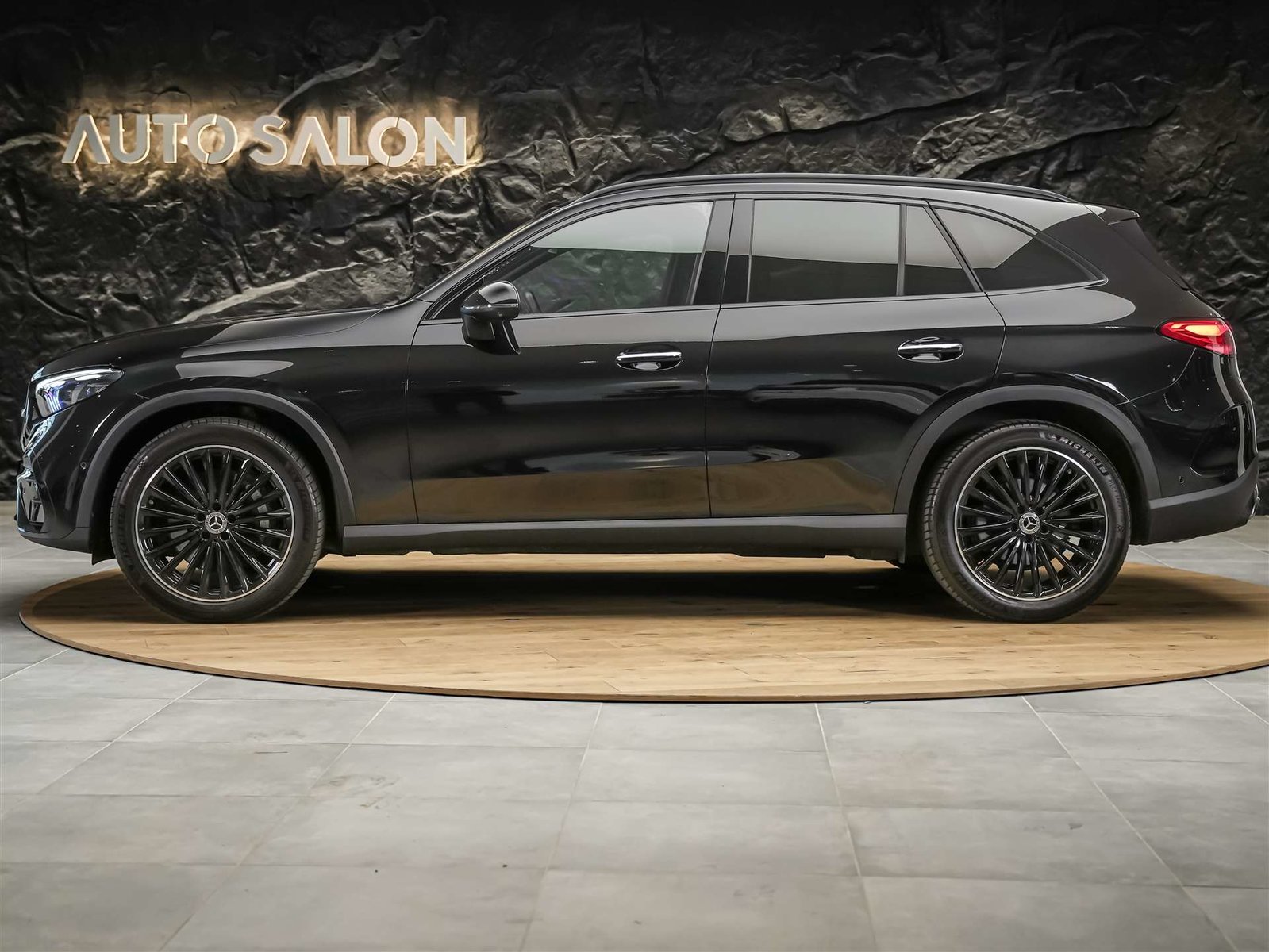 MERCEDES-BENZ GLC 200 AMG Line 4matic *Digital Light*360 Kam, Benzina, Occasioni / Usate, Automatico - 2