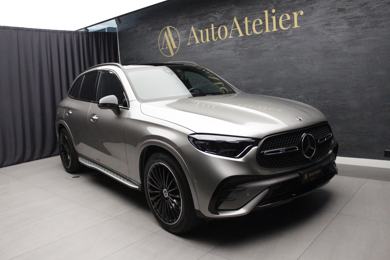 MERCEDES-BENZ GLC 200 AMG-Line 4Matic 9G-Tronic, Mild-Hybrid Petrol/Electric, Second hand / Used, Automatic - 2